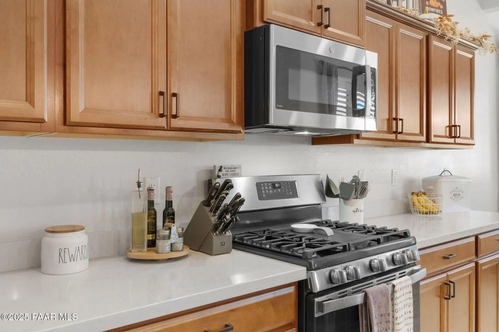 Property Slideshow image 10 of 49 | 7960 e hearthstone dr, Prescott Valley, AZ, 86315