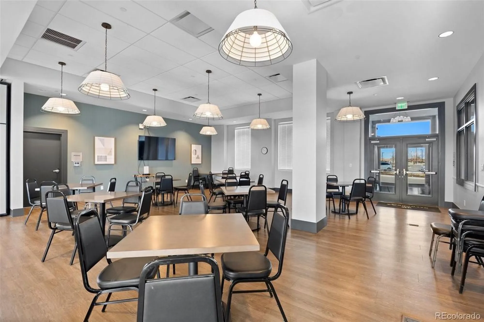 Property Slideshow image 35 of 44 | 5037 n quemoy st, Aurora, CO, 80019