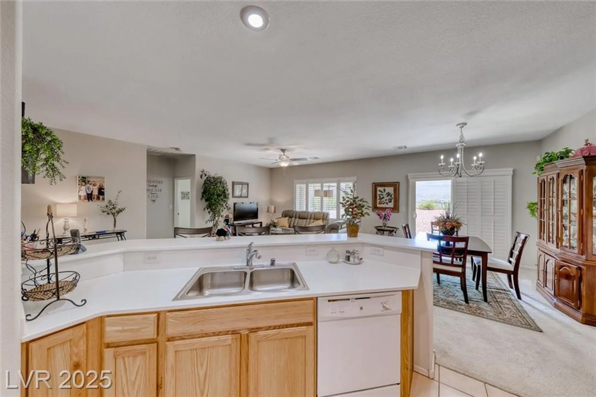 Property Slideshow image 17 of 55 | 2321 whites ferry ct, Henderson, NV, 89044