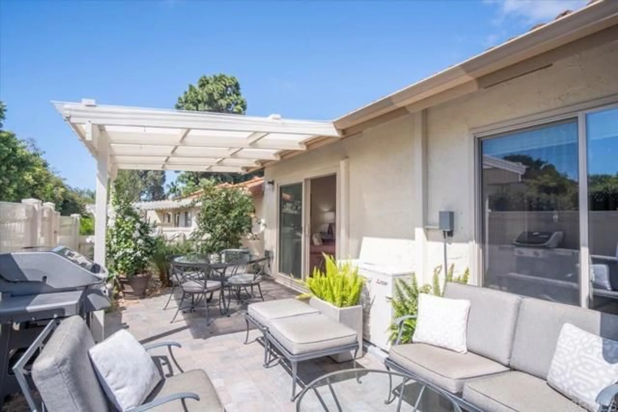 Property Slideshow image 6 of 38 | 1716 kellington pl, Encinitas, CA, 92024