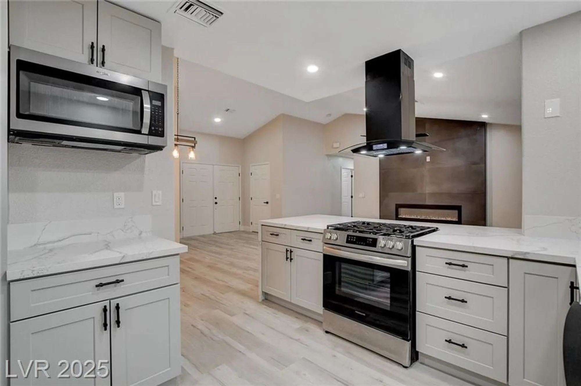 Property Slideshow image 13 of 39 | 3104 hayden ct, Las Vegas, NV, 89134