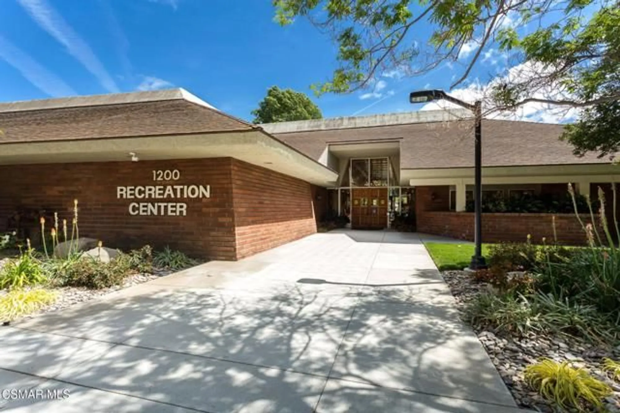 Property Slideshow image 24 of 32 | 23220 village 23, Camarillo, CA, 93012