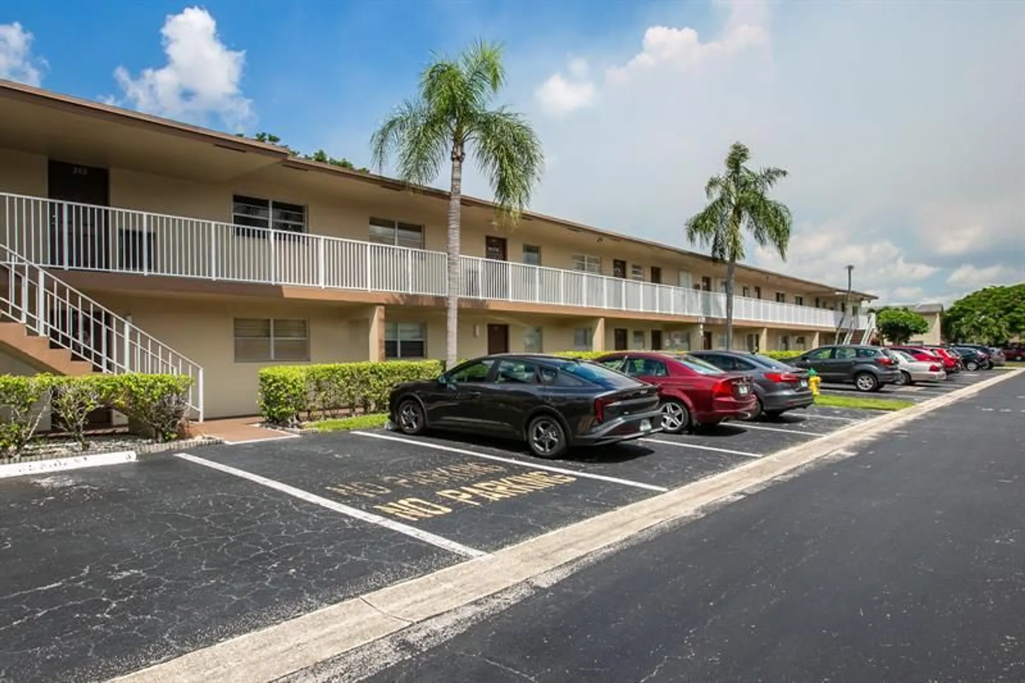 Property Slideshow image 9 of 12 | 601 nw 77th ave 205, Margate, FL, 33063