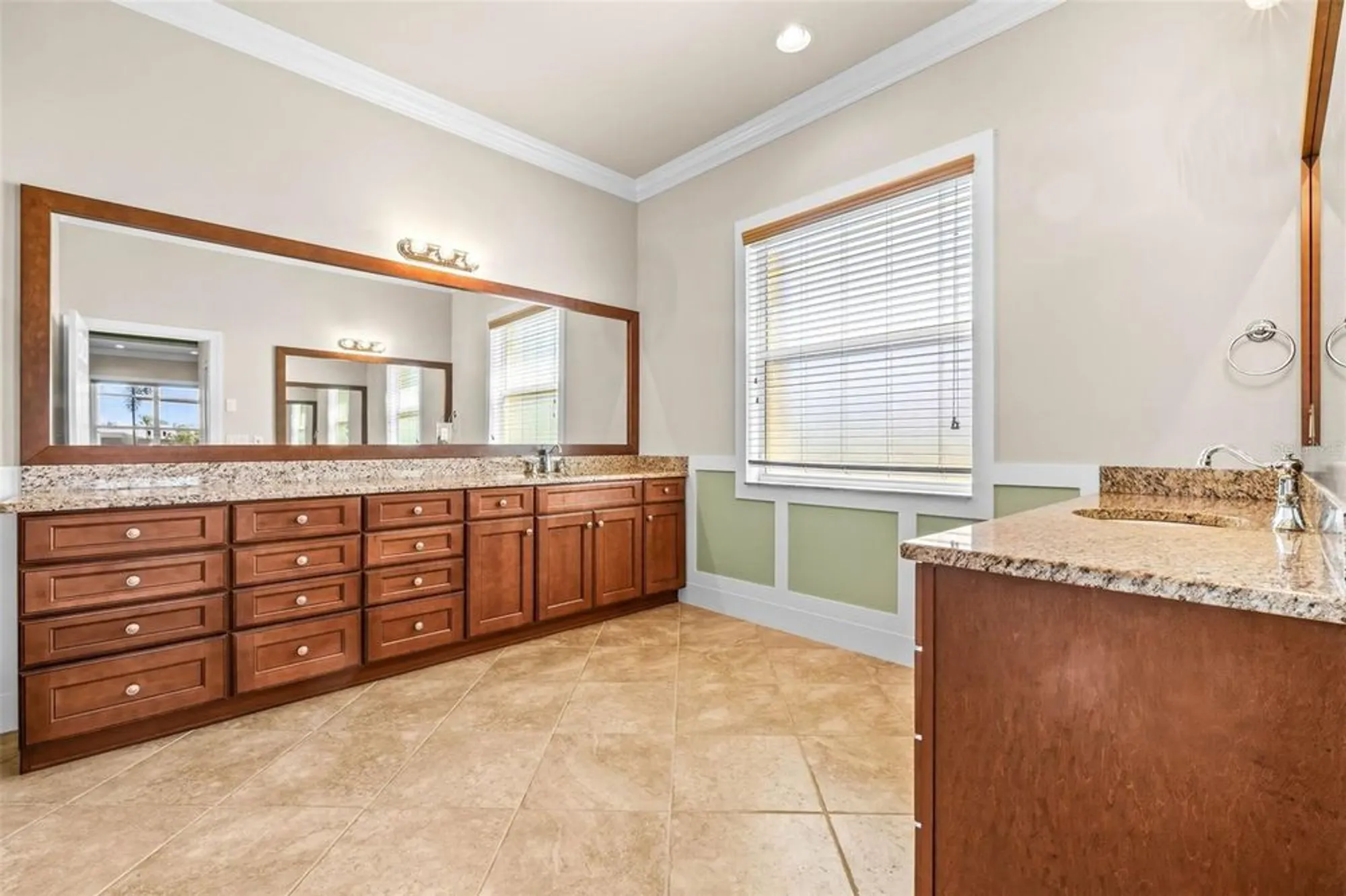 Property Slideshow image 33 of 88 | 5073 stone harbor cir, Wimauma, FL, 33598
