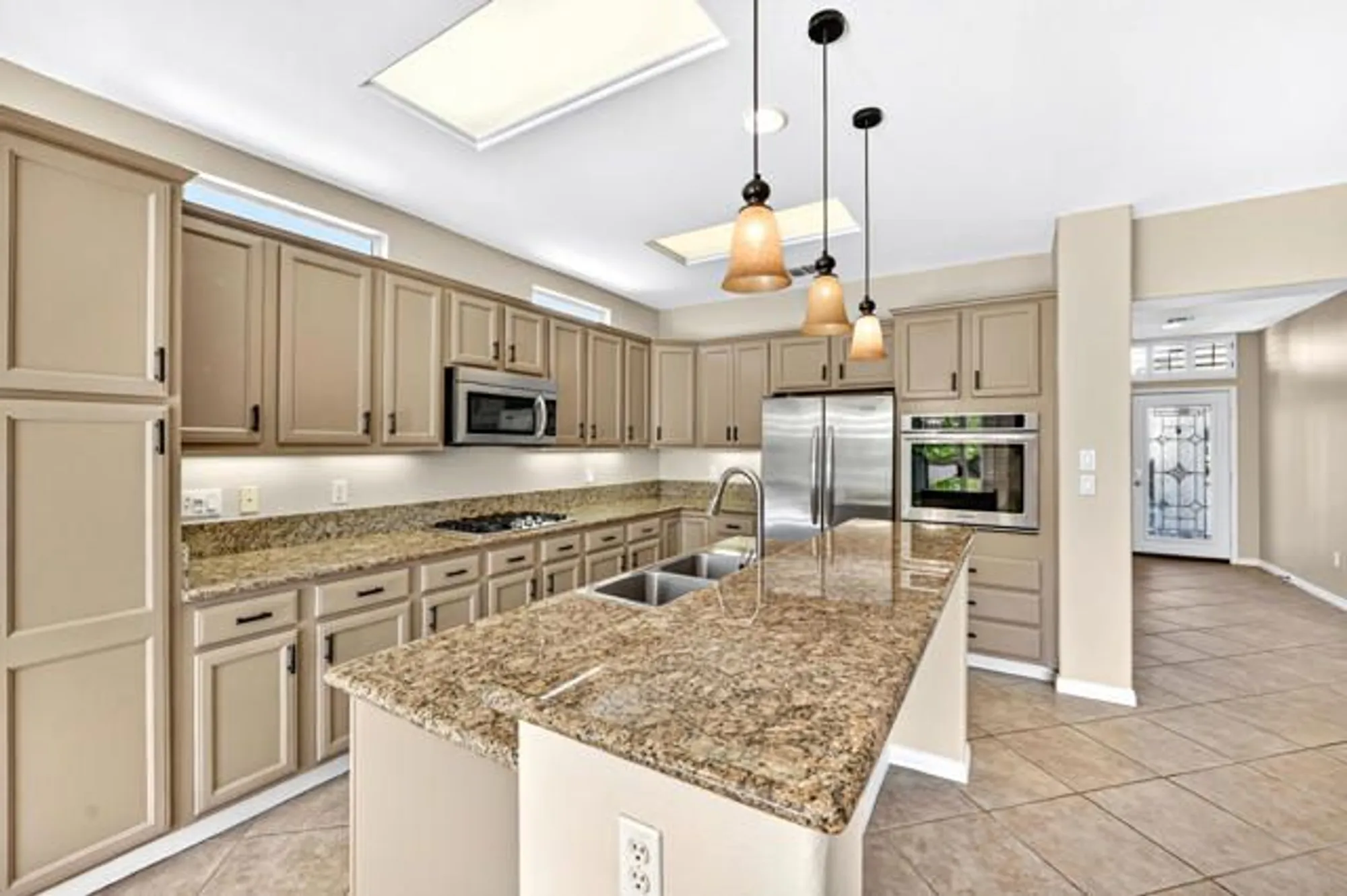 Property Slideshow image 9 of 50 | 78675 iron bark dr, Palm Desert, CA, 92211