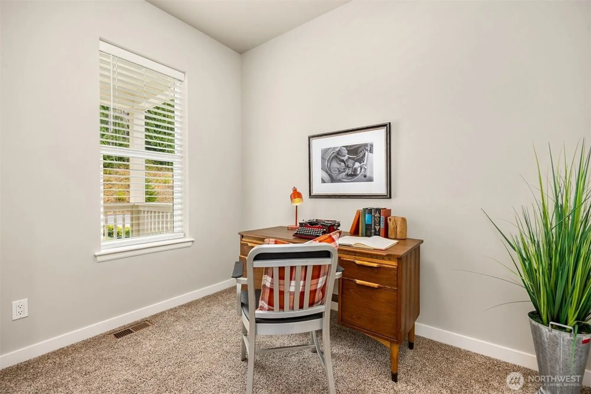 Property Slideshow image 18 of 32 | 490 mount constance way, Port Ludlow, WA, 98365