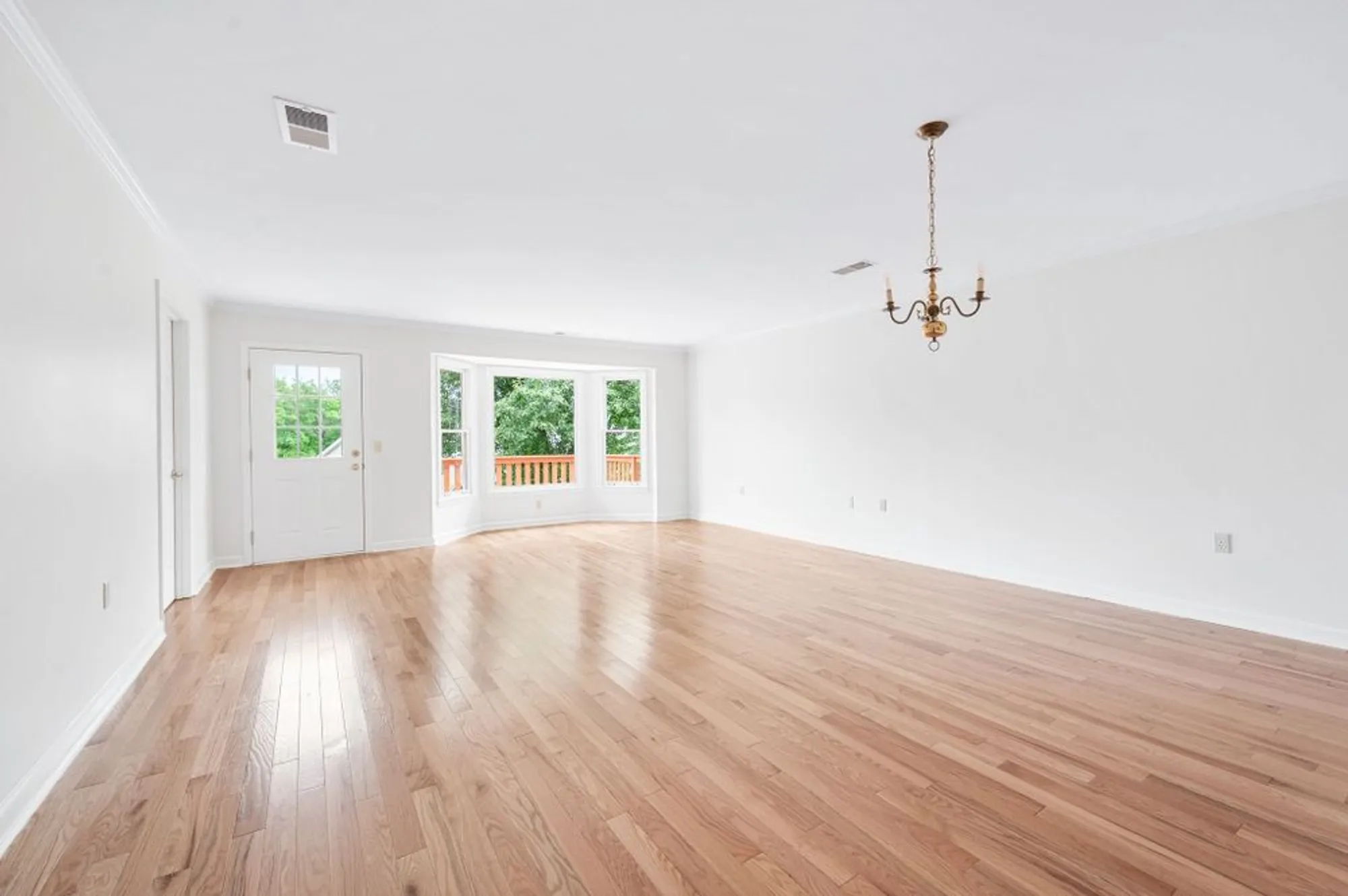 Property Slideshow image 7 of 41 | 421 siena dr, Nashville, TN, 37205