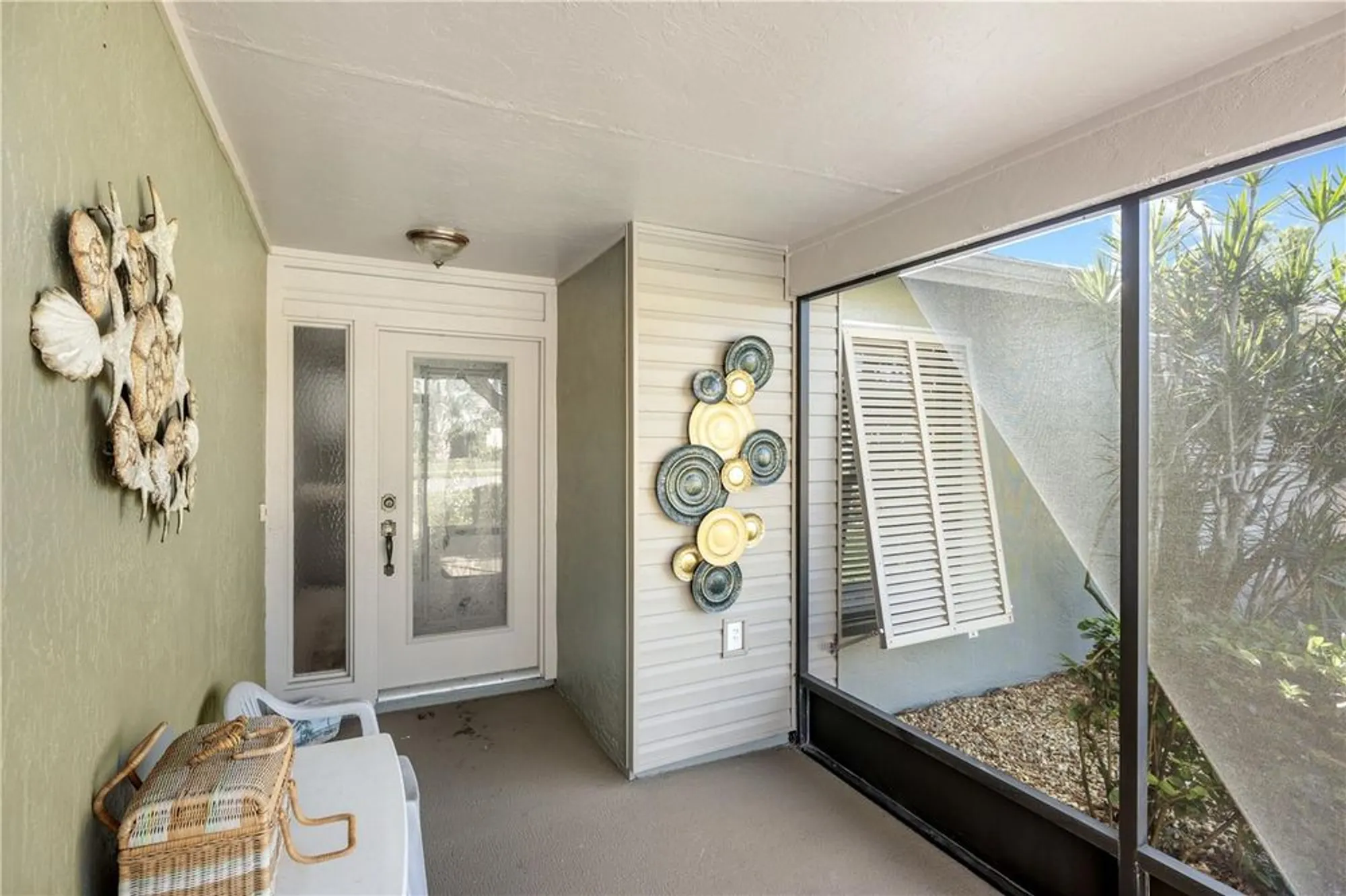 Property Slideshow image 19 of 48 | 428 cypress forest dr, Englewood, FL, 34223