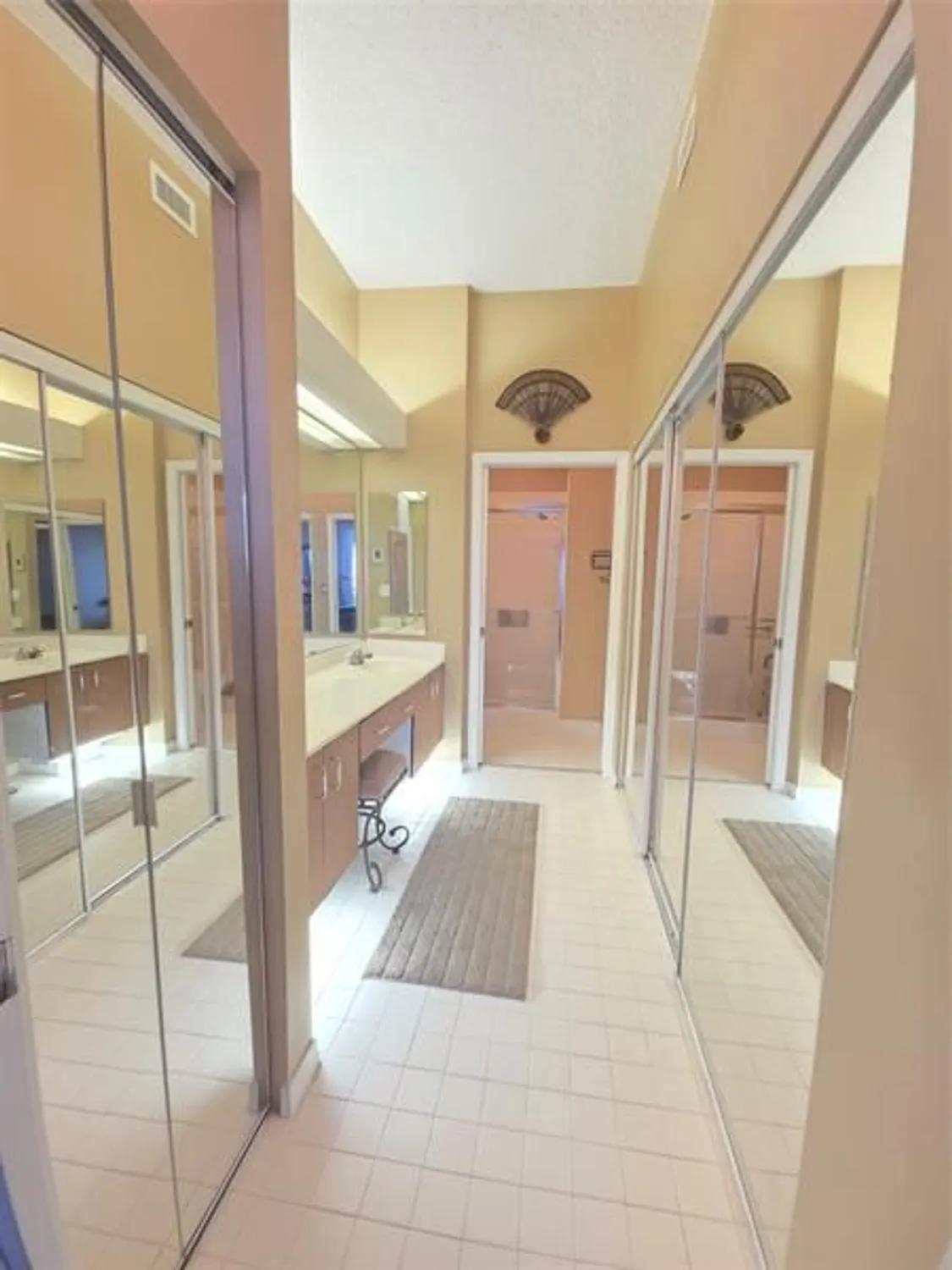 Property Slideshow image 24 of 29 | 7593 granville dr 411, Tamarac, FL, 33321