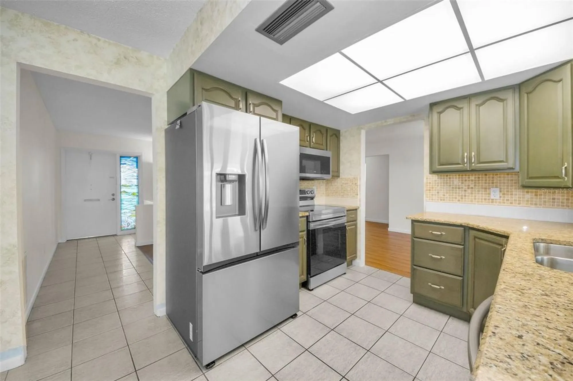 Property Slideshow image 22 of 66 | 14052 89th ave, Seminole, FL, 33776