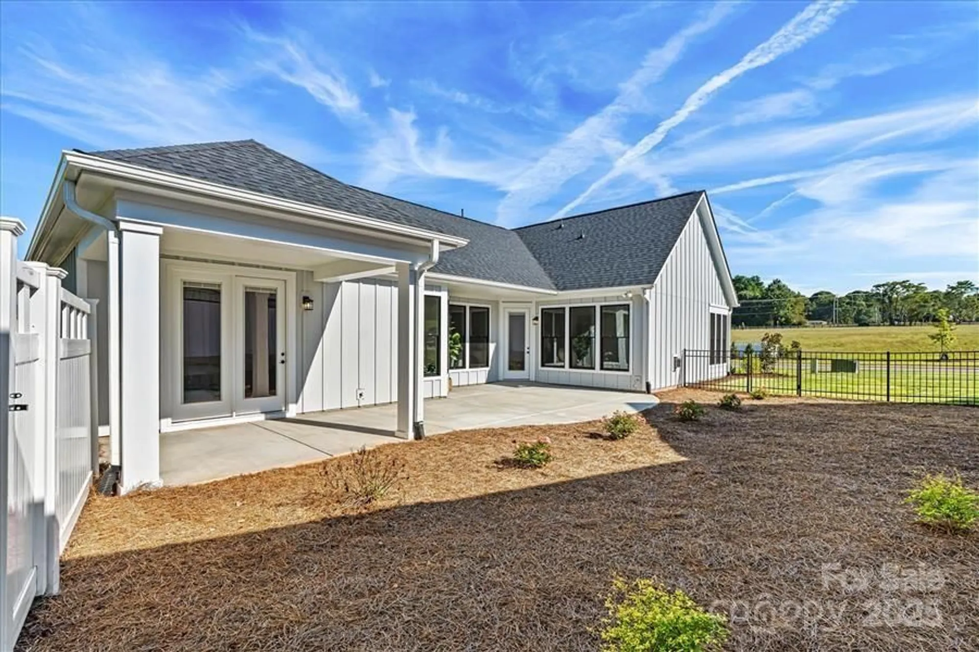 Property Slideshow image 29 of 34 | 114 alenda lux cir # 3, Mooresville, NC, 28115