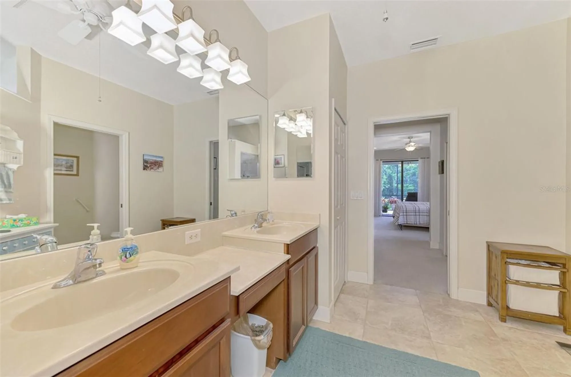 Property Slideshow image 36 of 85 | 20636 capello dr, Venice, FL, 34292