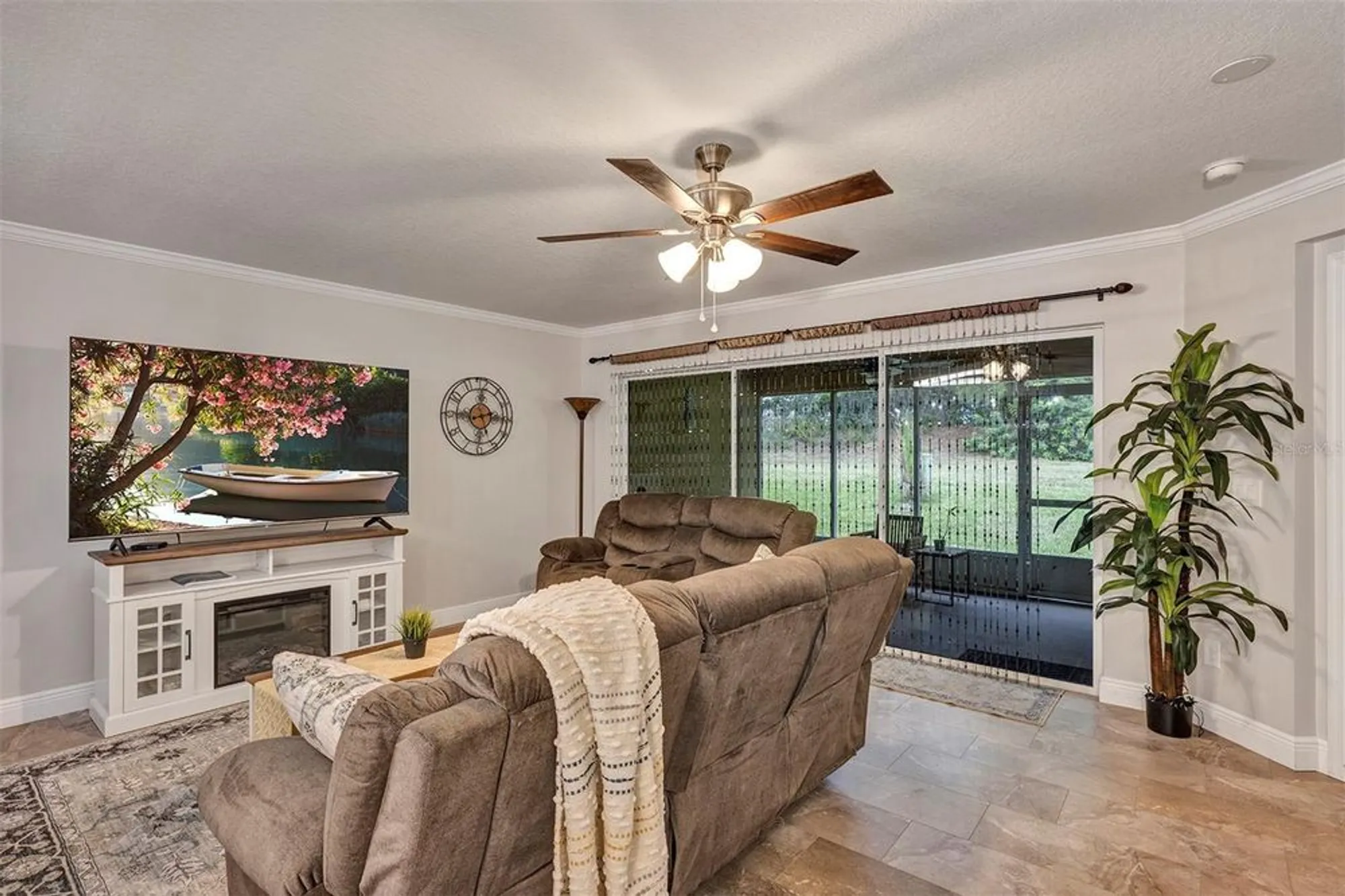 Property Slideshow image 10 of 47 | 26925 white plains way, Leesburg, FL, 34748