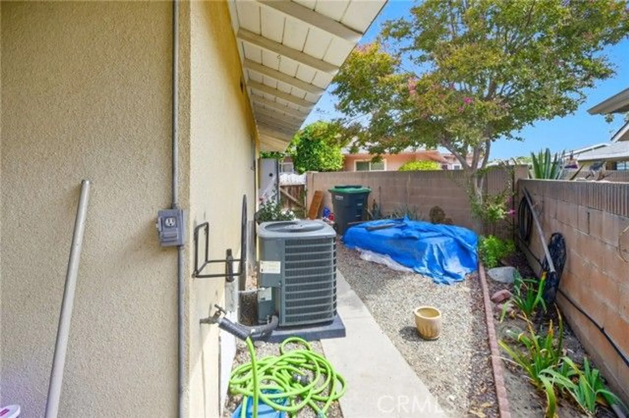 Property Slideshow image 7 of 26 | 1461 w westmont ave, Hemet, CA, 92543