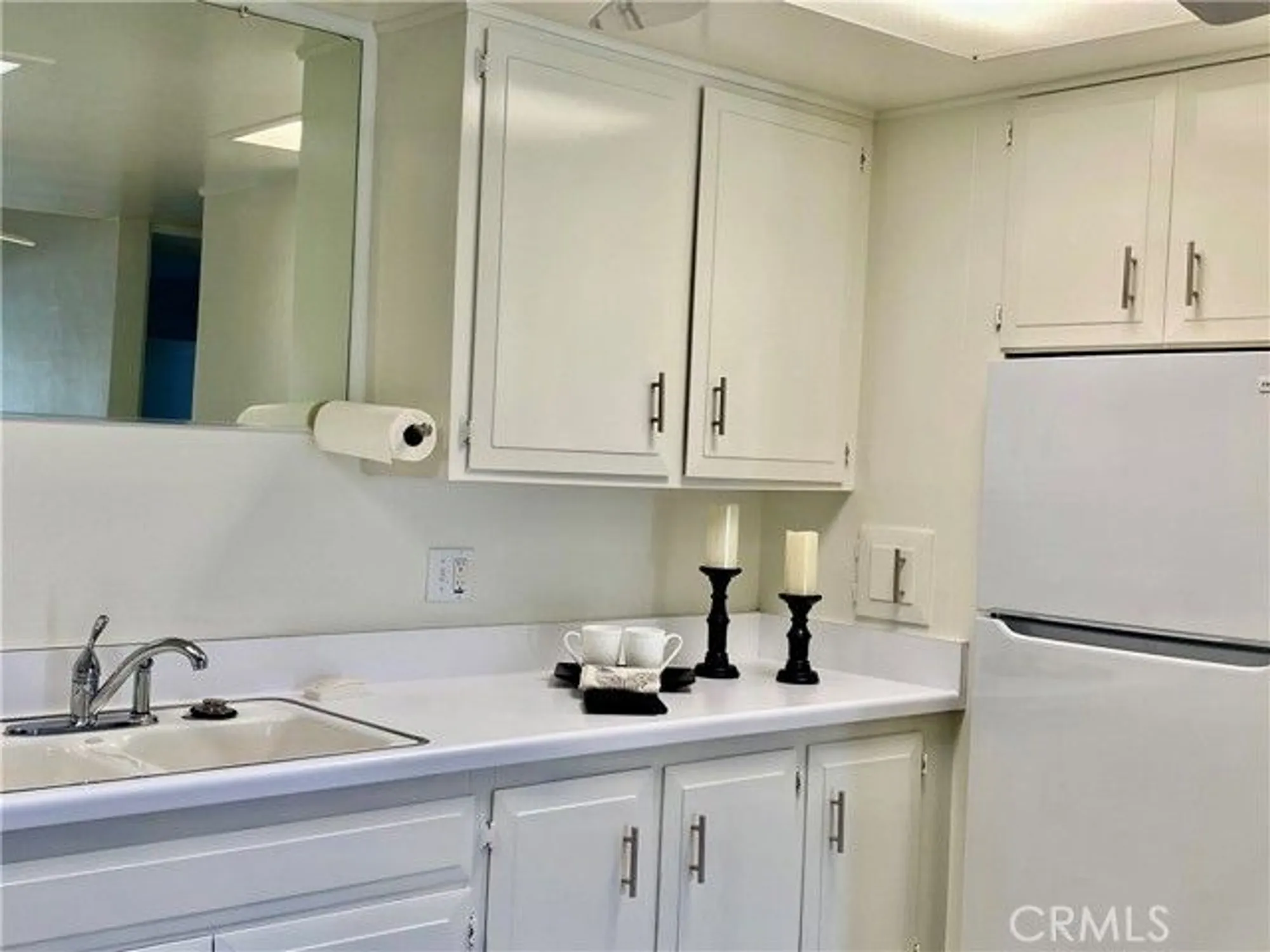 Property Slideshow image 14 of 30 | 13800 annadale dr, Seal Beach, CA, 90740