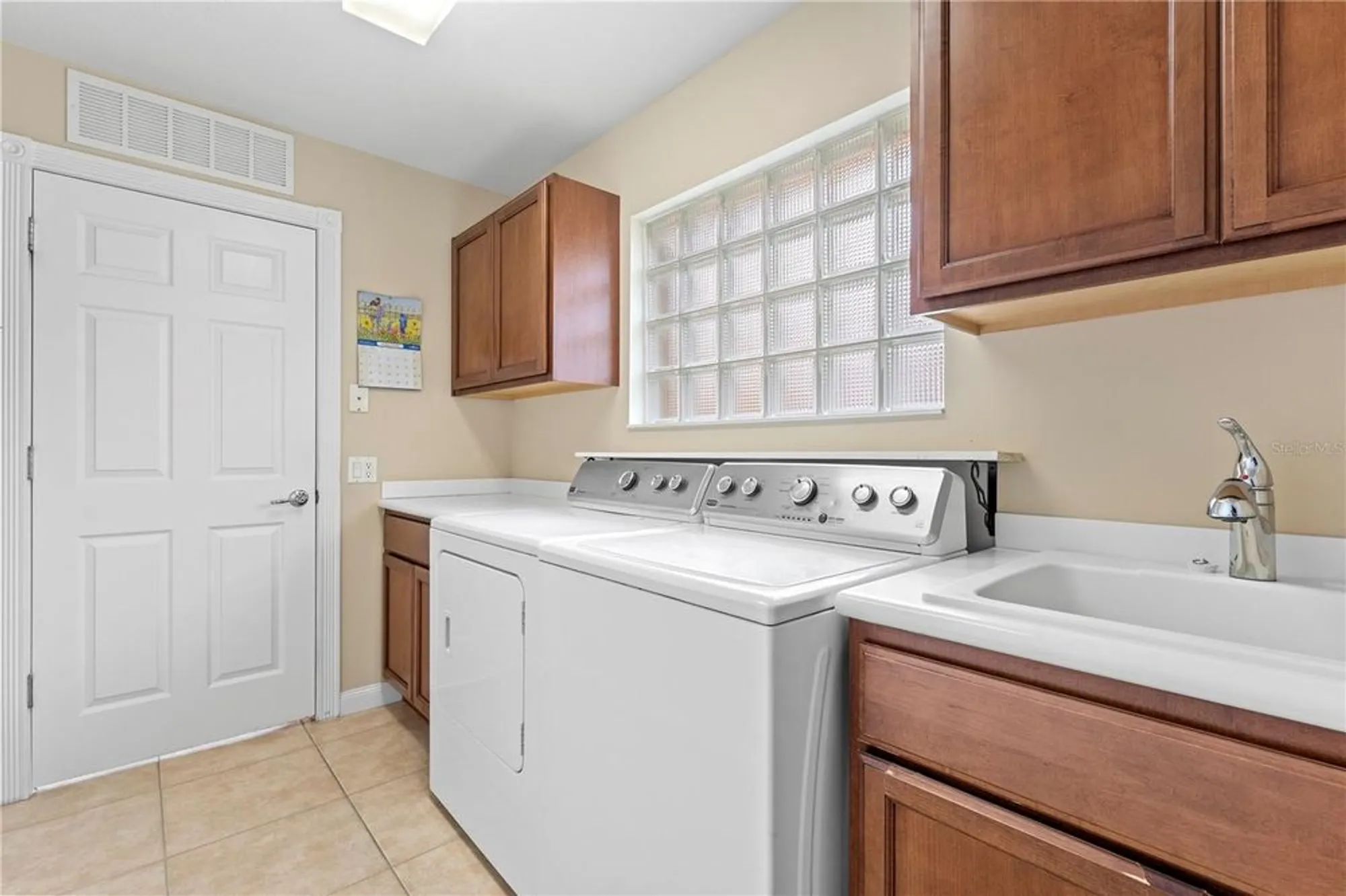 Property Slideshow image 30 of 63 | 11920 kajetan ln, Orlando, FL, 32827