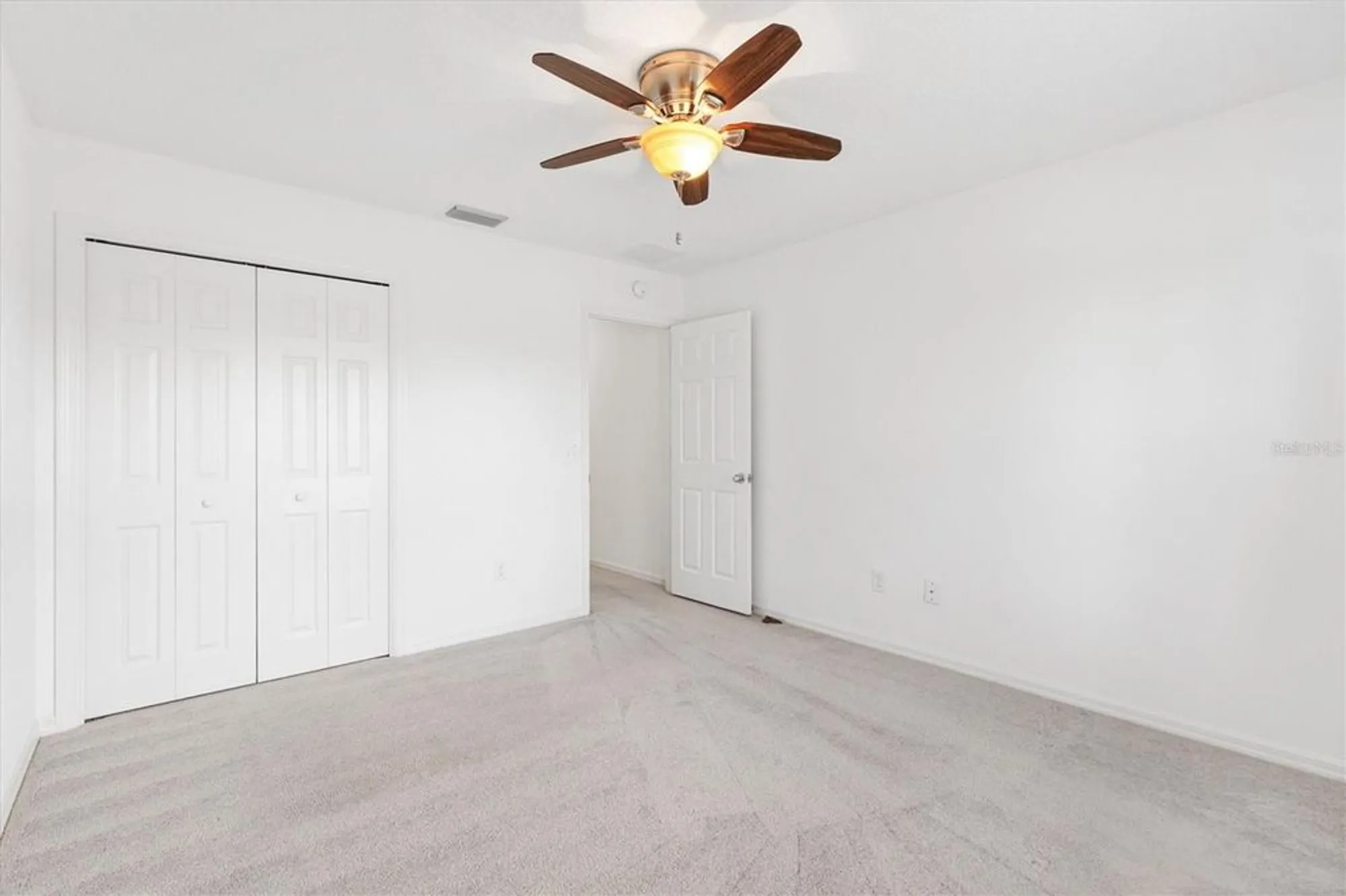 Property Slideshow image 20 of 33 | 2291 montbrook pl, The Villages, FL, 32162