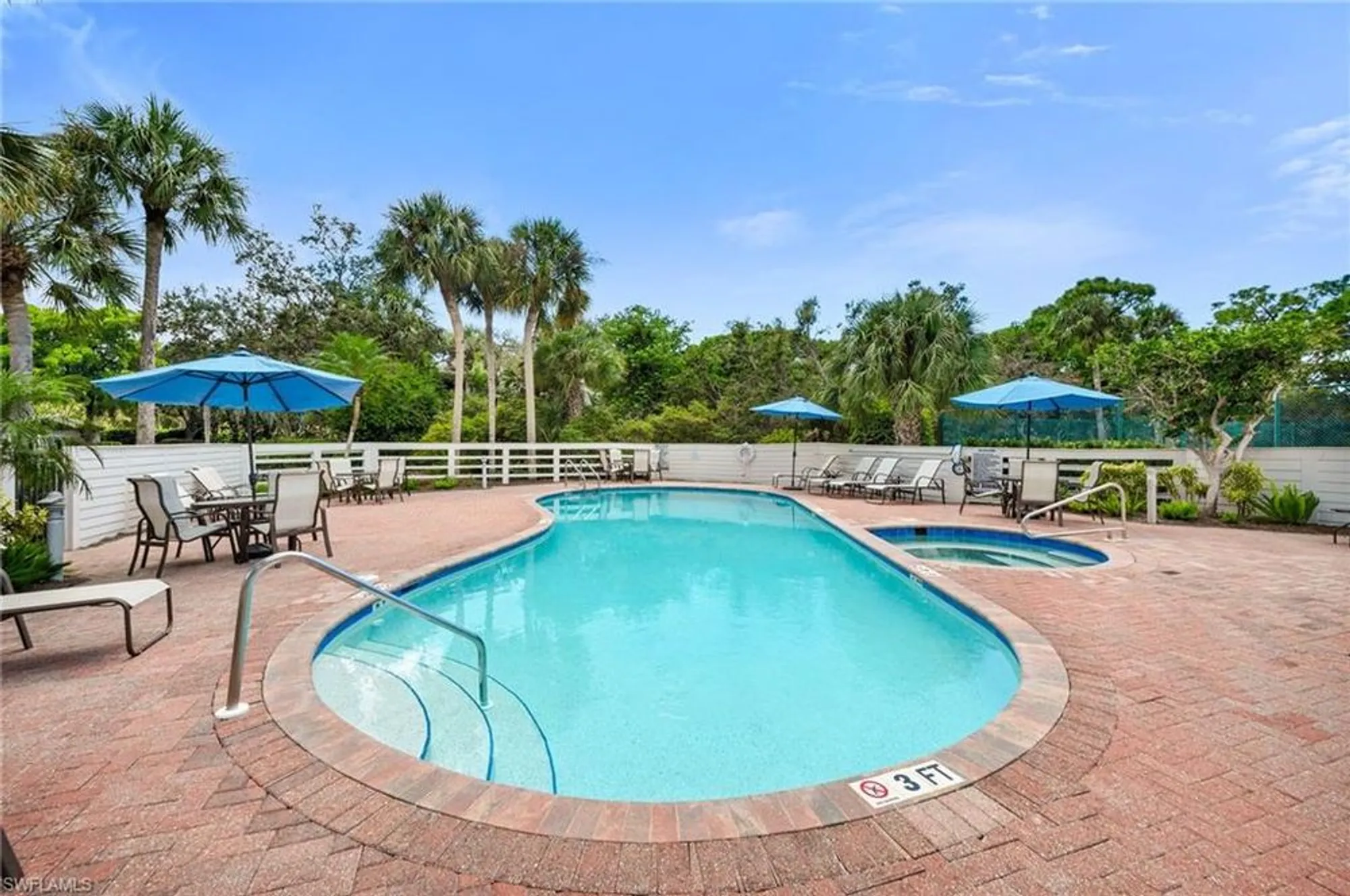 Property Slideshow image 18 of 19 | 27026 oakwood lake dr # 202, Bonita Springs, FL, 34134