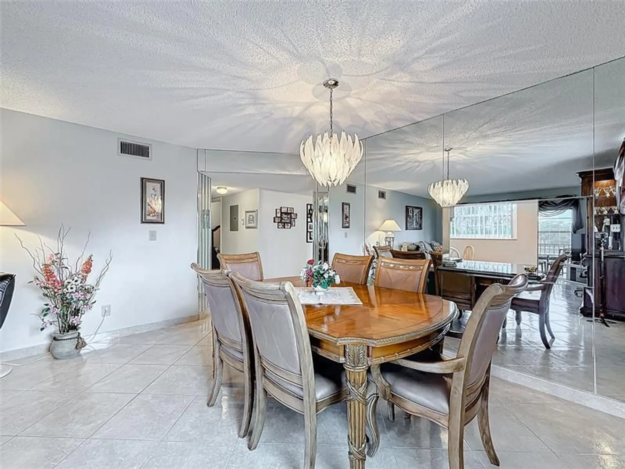 Property Slideshow image 22 of 62 | 4930 e sabal palm blvd 301, Tamarac, FL, 33319