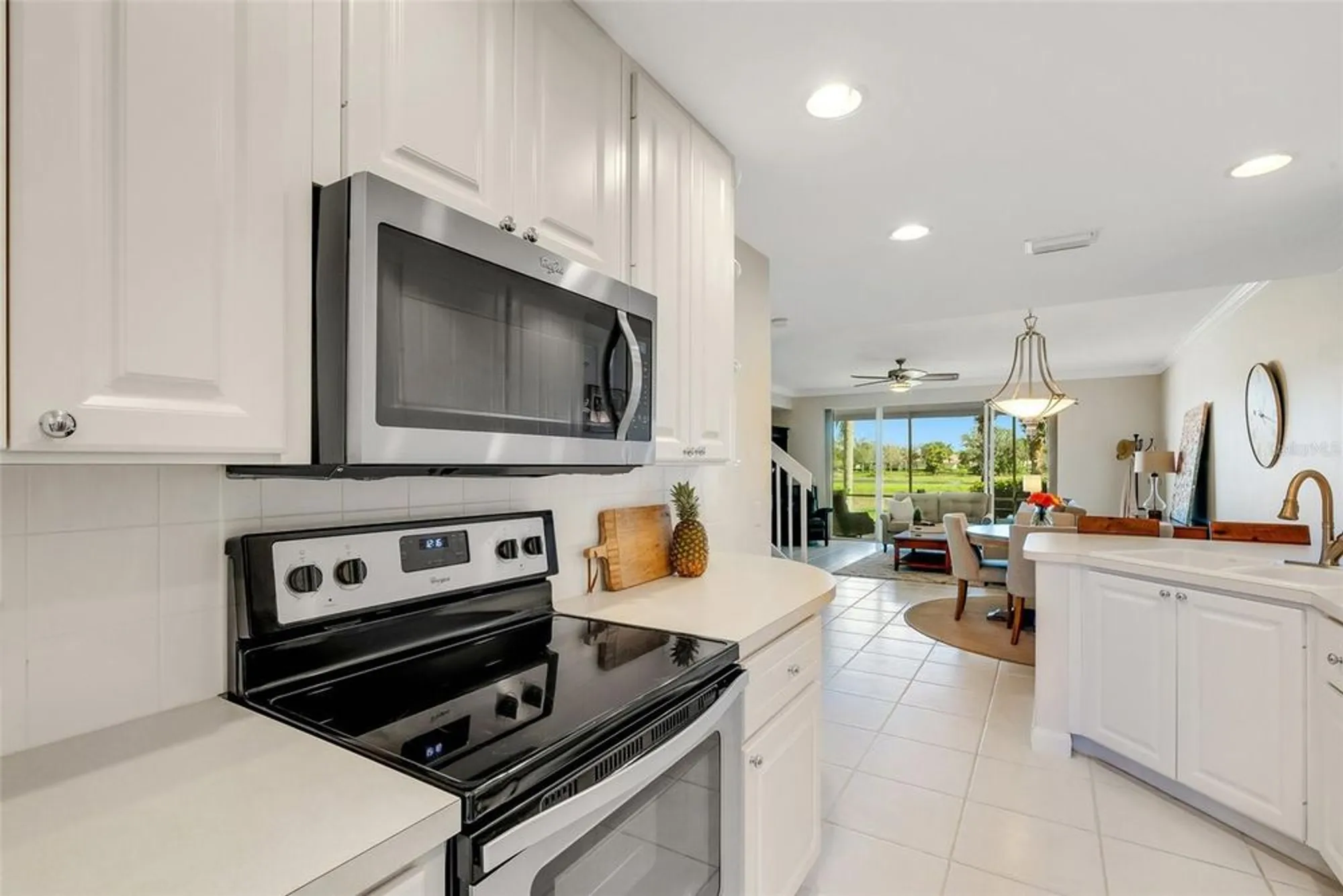 Property Slideshow image 12 of 54 | 7812 bergamo ave, Sarasota, FL, 34238