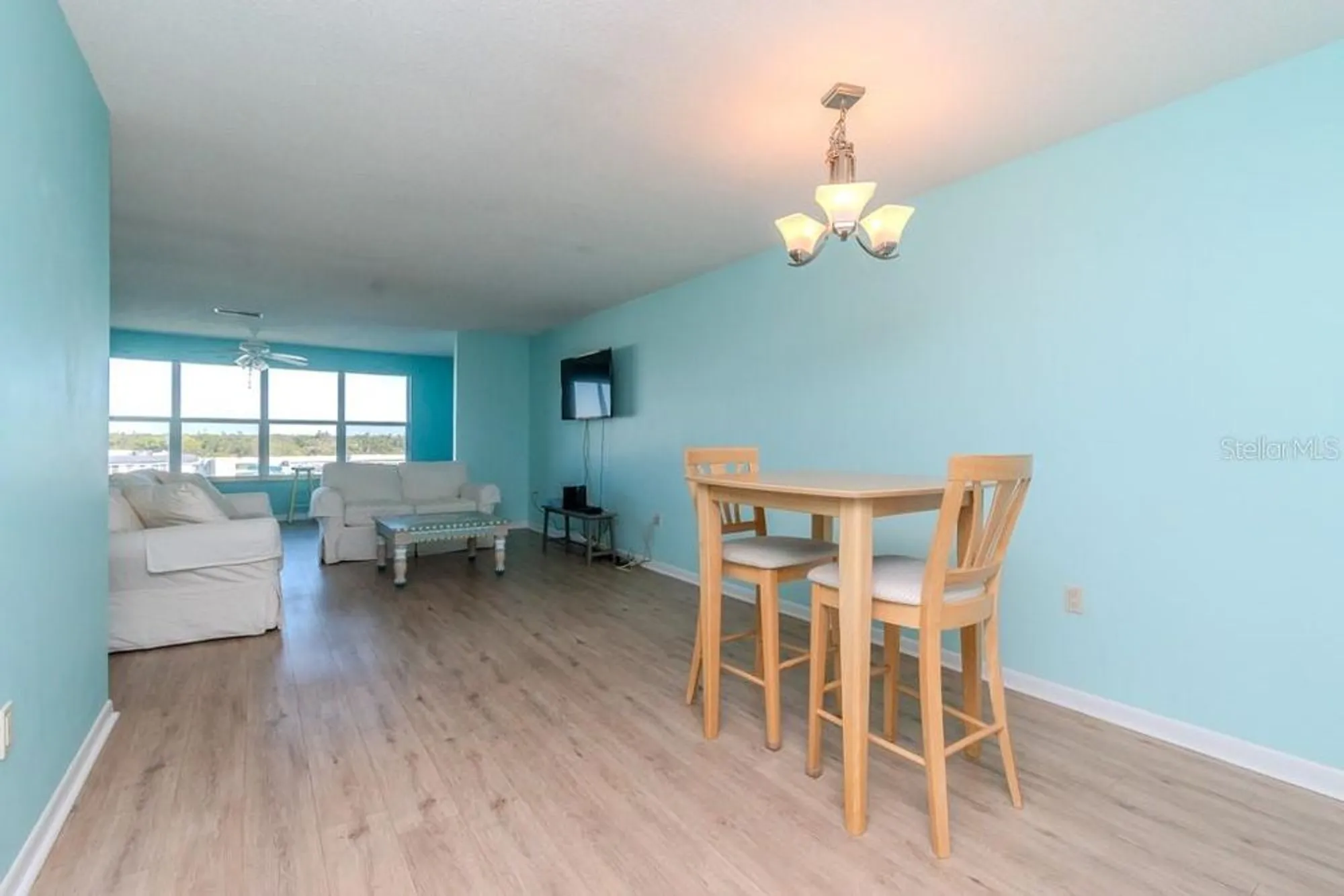 Property Slideshow image 10 of 51 | 6025 shore blvd 611, Gulfport, FL, 33707