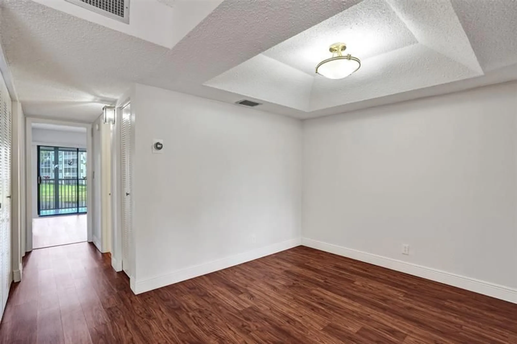 Property Slideshow image 12 of 66 | 7432 ashmont cir 208, Tamarac, FL, 33321