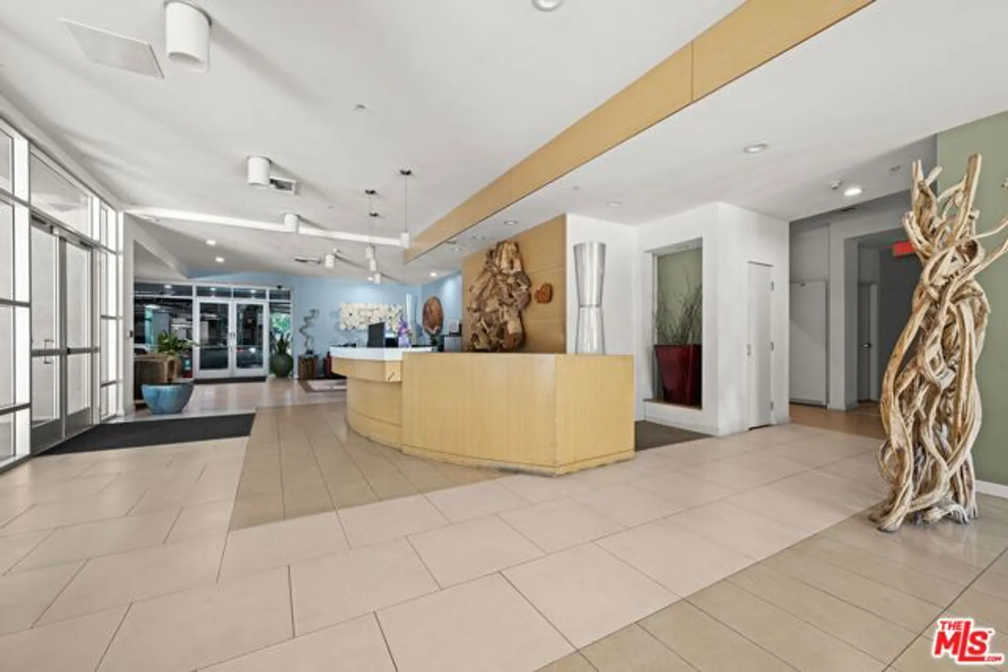 Property Slideshow image 25 of 35 | 267 s san pedro st unit 508, Los Angeles, CA, 90012