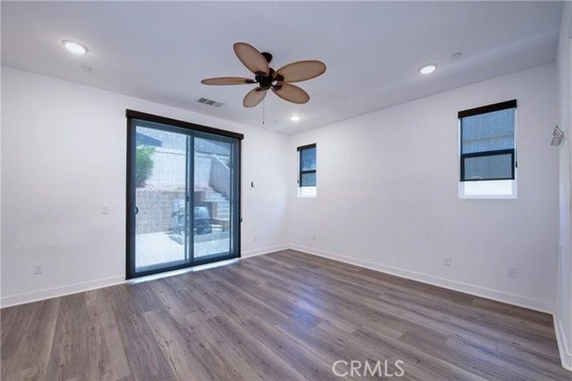 Property Slideshow image 13 of 34 | 1530 village green way, Beaumont, CA, 92223