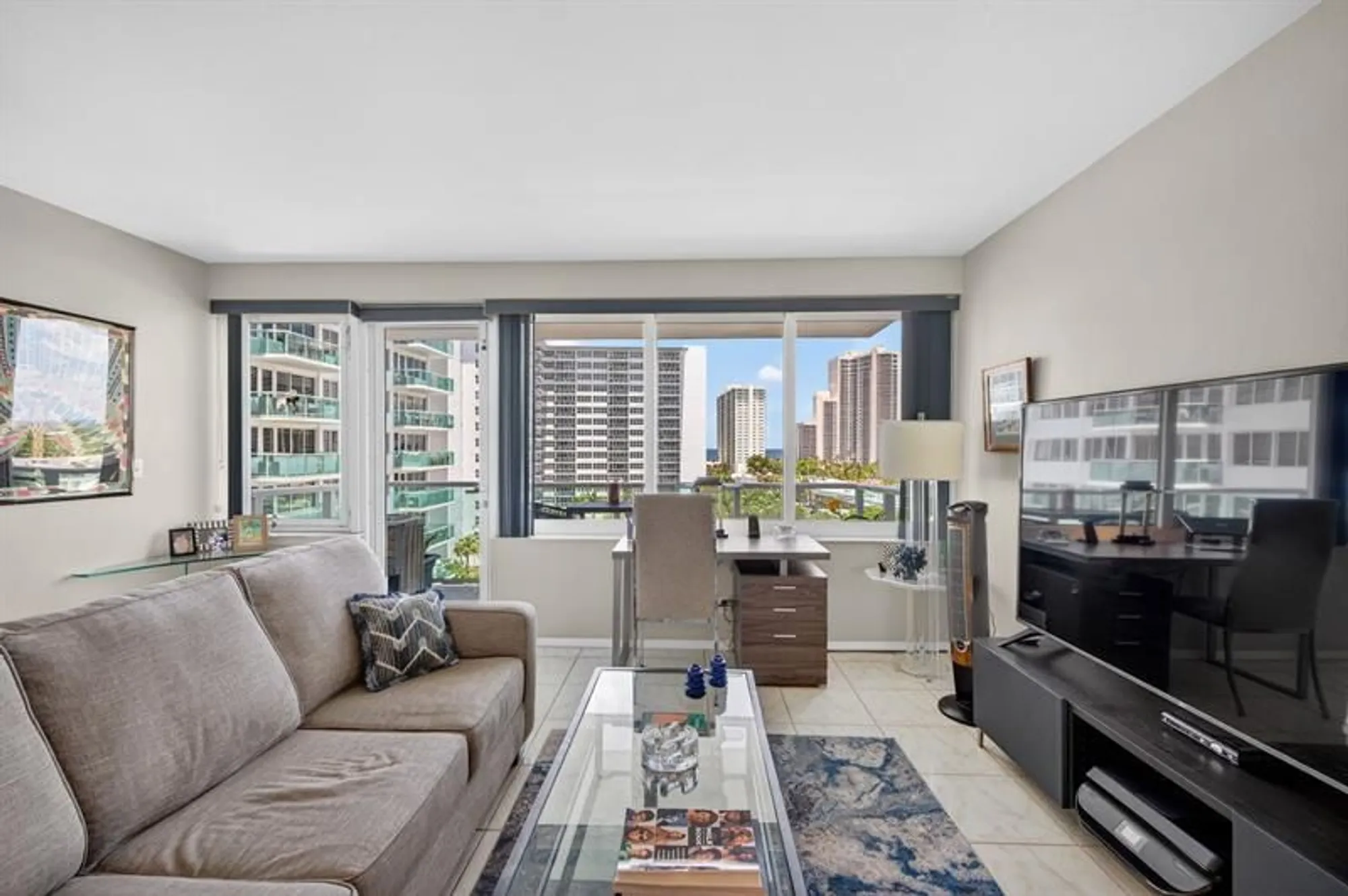 Property Slideshow image 7 of 35 | 3233 ne 34th st apt 814, Fort Lauderdale, FL, 33308