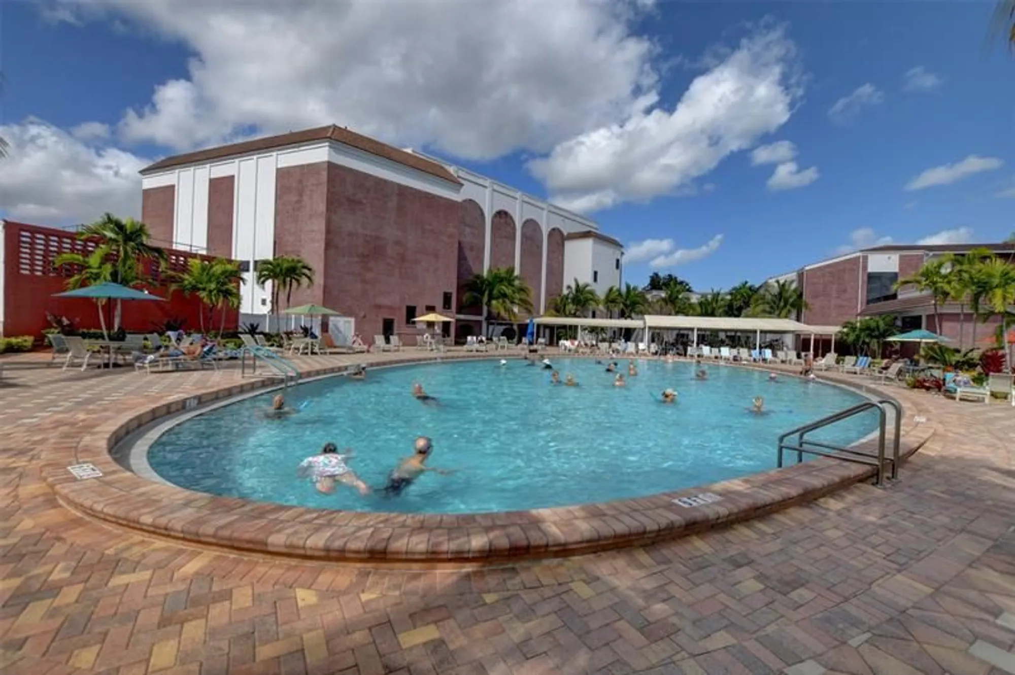 Property Slideshow image 24 of 39 | 3057 harwood e unit e, Deerfield Beach, FL, 33442