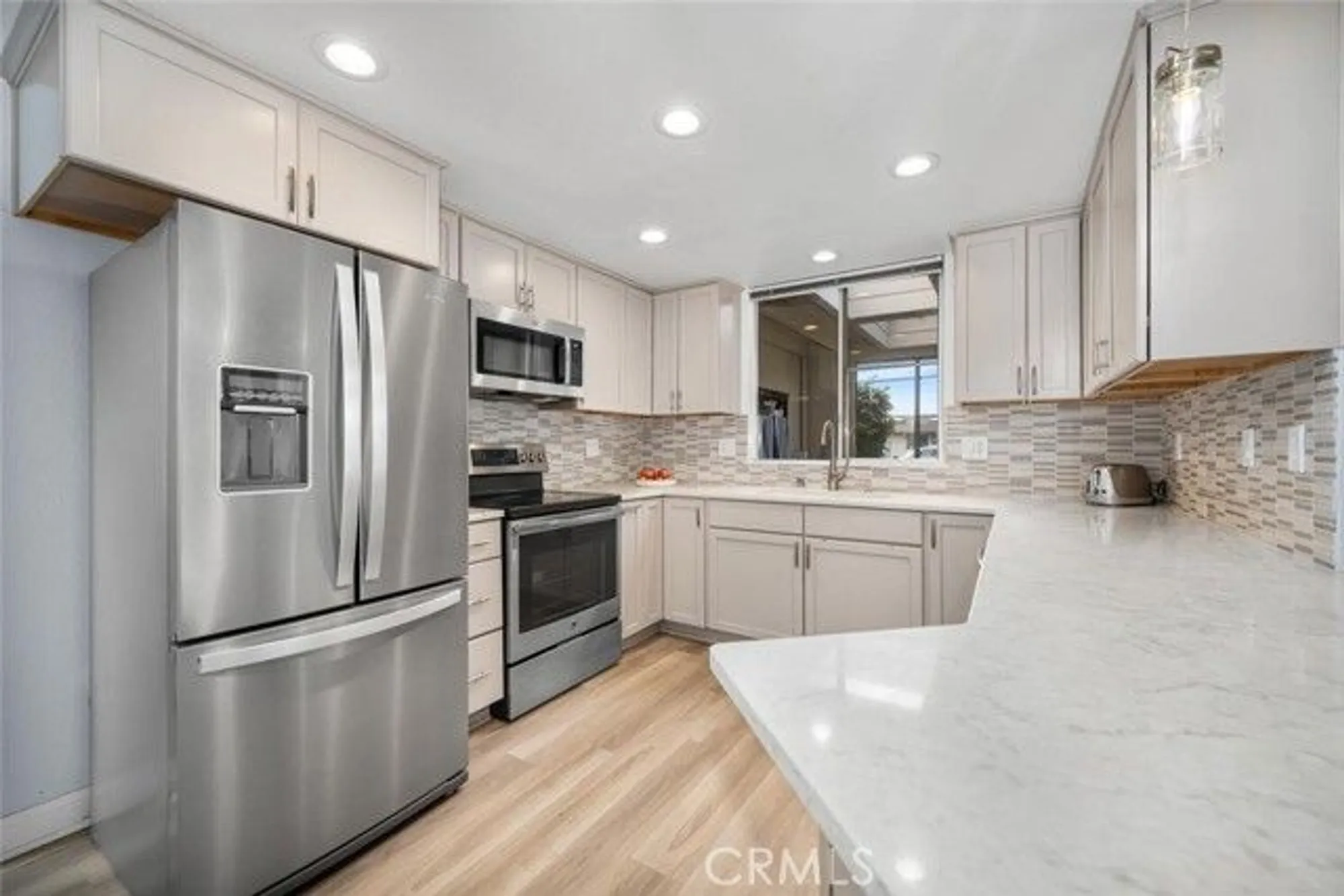 Property Slideshow image 15 of 42 | 13120 del monte dr apt 47g, Seal Beach, CA, 90740