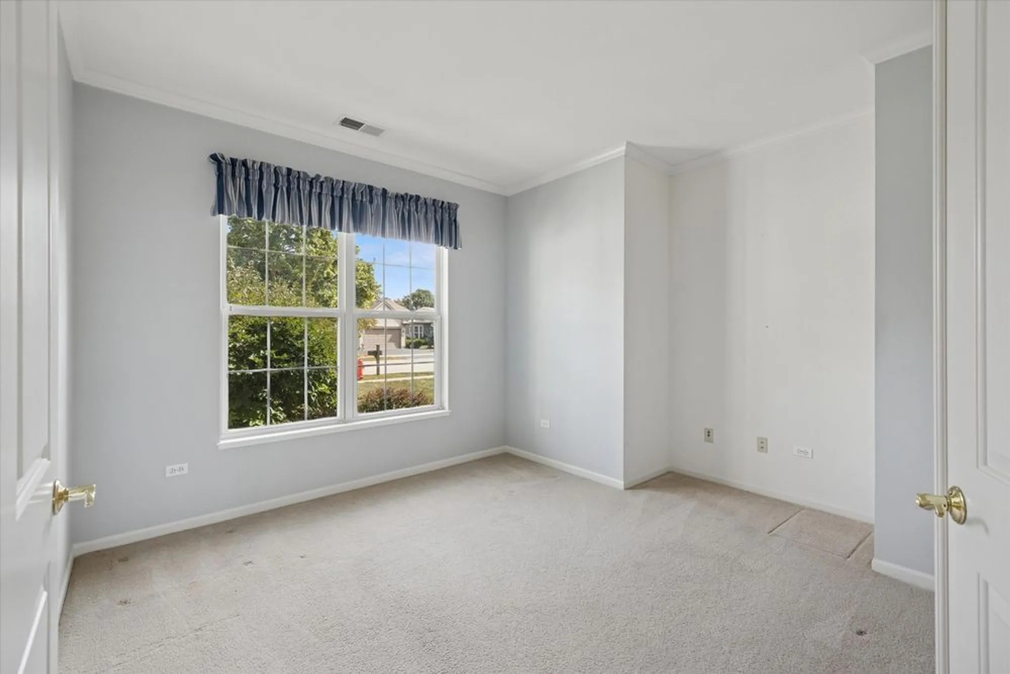 Property Slideshow image 4 of 16 | 14061 lavender st, Huntley, IL, 60142
