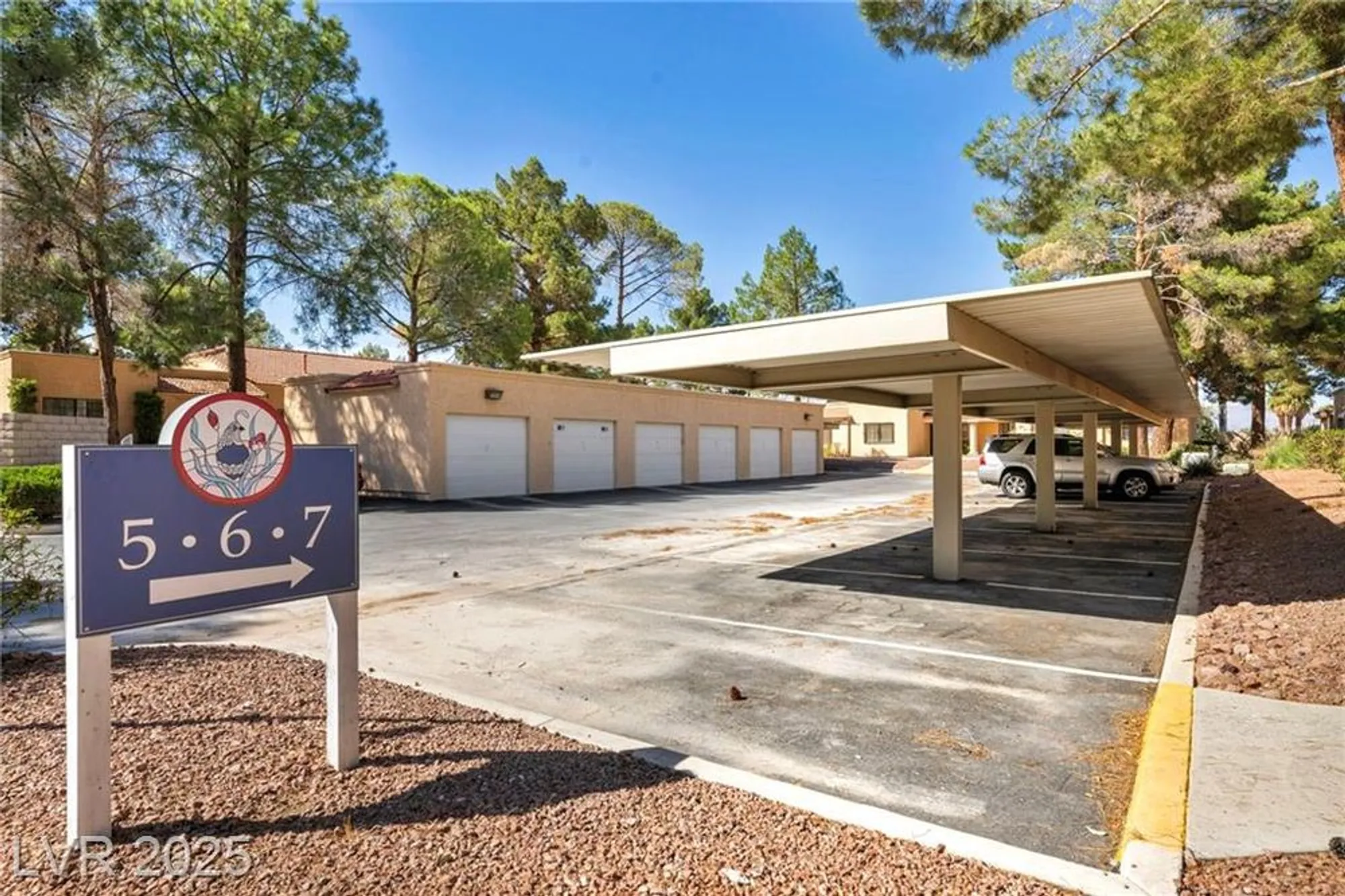 Property Slideshow image 14 of 44 | 2851 s valley view blvd unit 1025, Las Vegas, NV, 89102