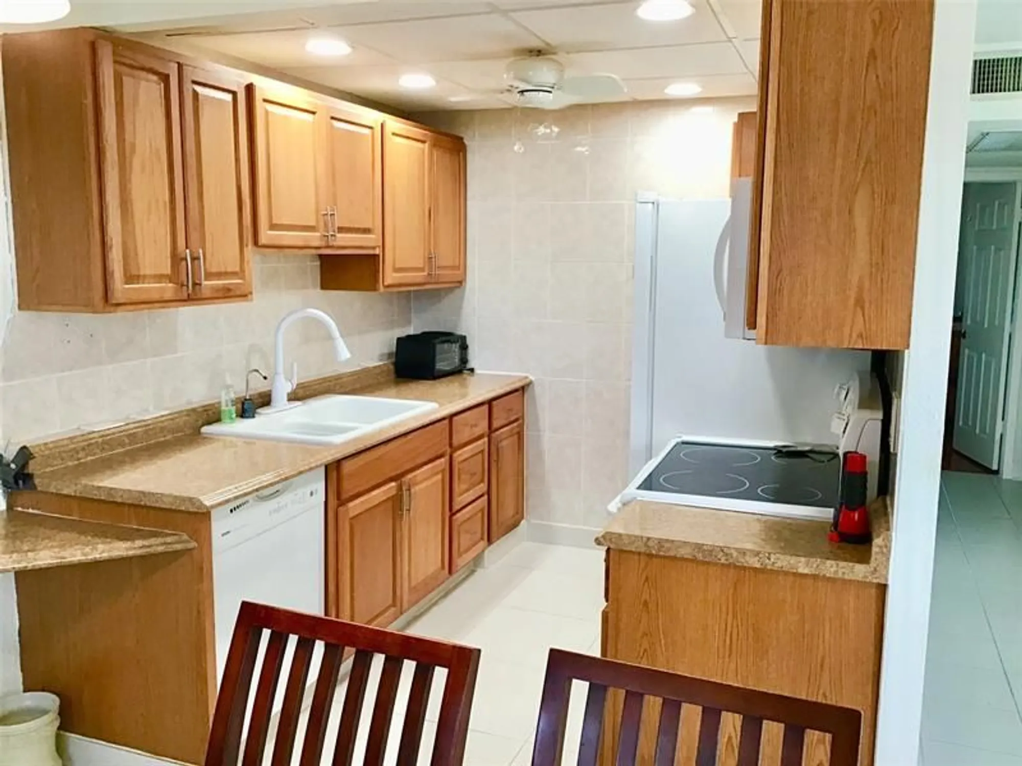 Property Slideshow image 3 of 37 | 2038 exeter c # 2038, Boca Raton, FL, 33434