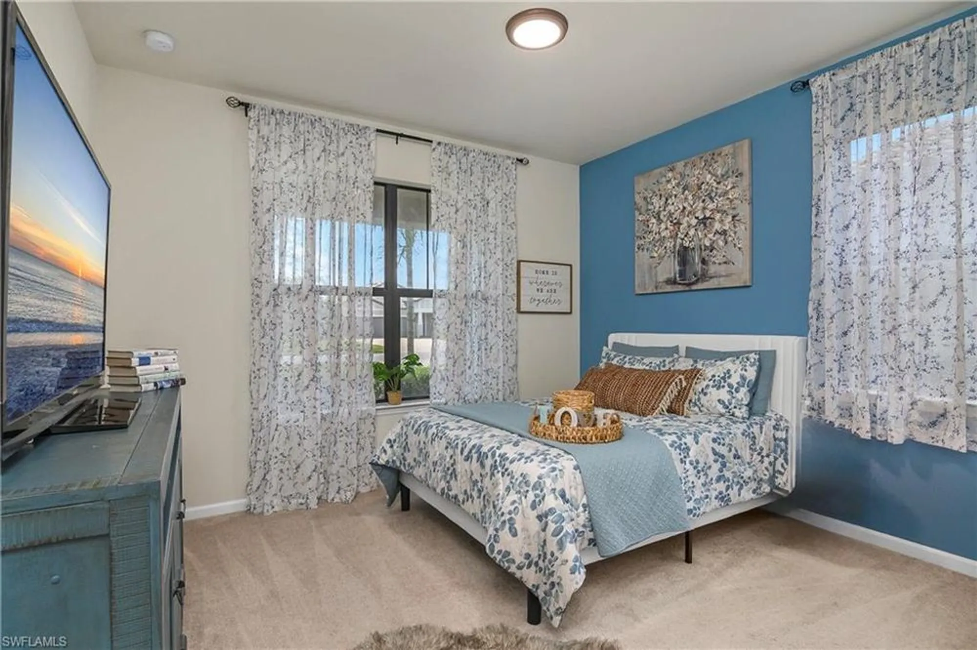 Property Slideshow image 19 of 50 | 17628 kinzie ln, Estero, FL, 33928