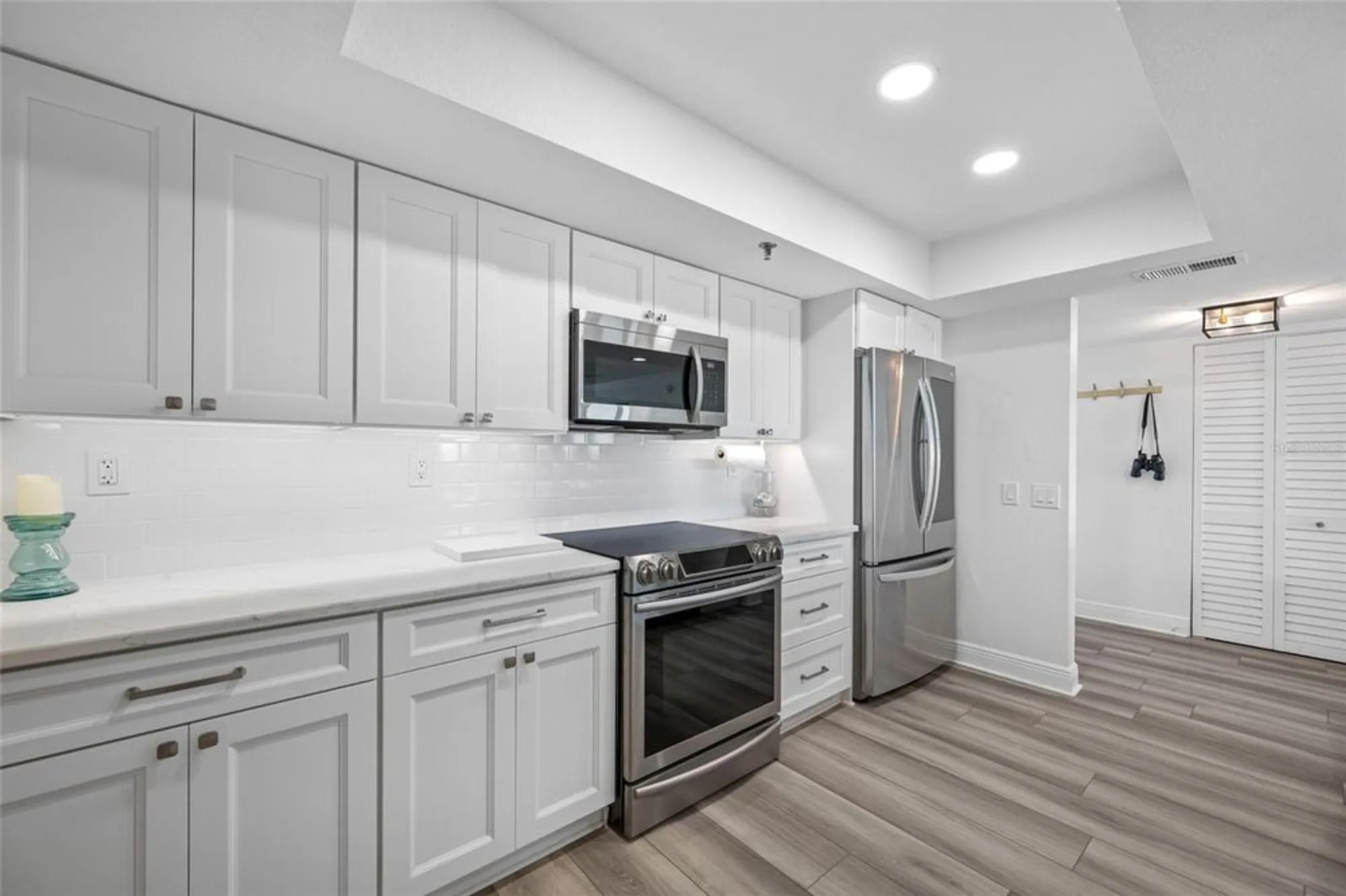Property Slideshow image 12 of 54 | 6372 palma del mar blvd s apt 601, St Petersburg, FL, 33715