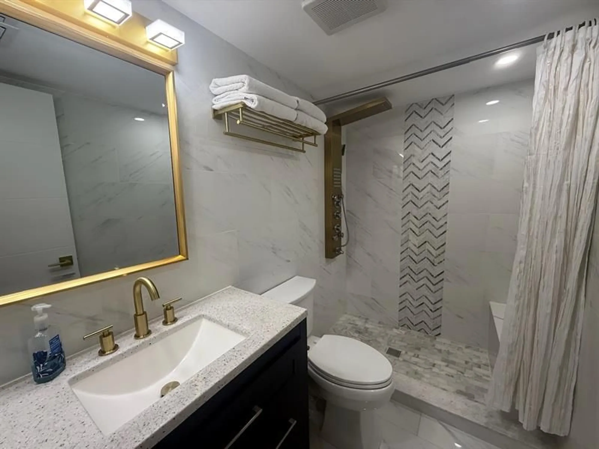 Property Slideshow image 21 of 30 | 7300 nw 5th pl apt 103, Margate, FL, 33063