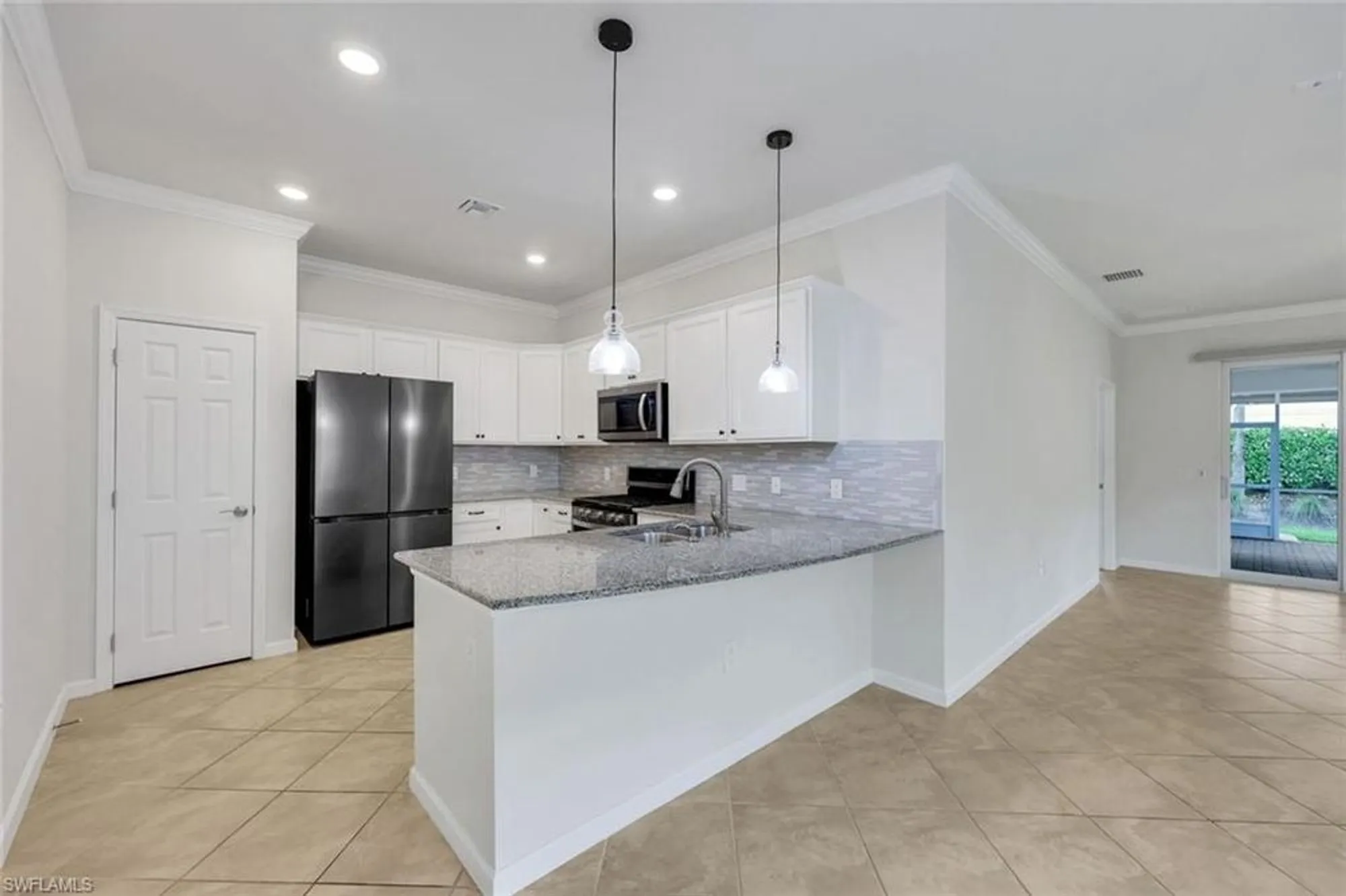 Property Slideshow image 6 of 28 | 20005 parrot key ct, Estero, FL, 33928