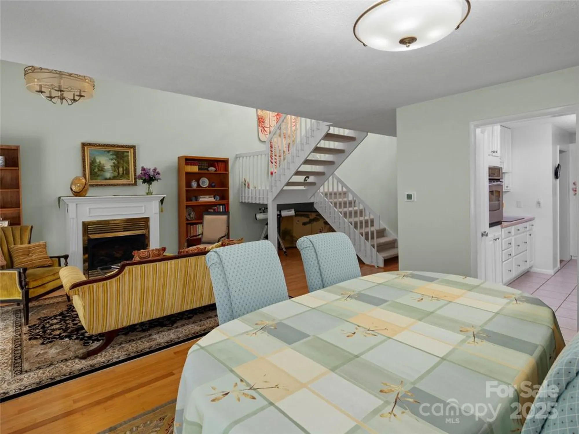 Property Slideshow image 9 of 27 | 102 crowfields dr, Asheville, NC, 28803