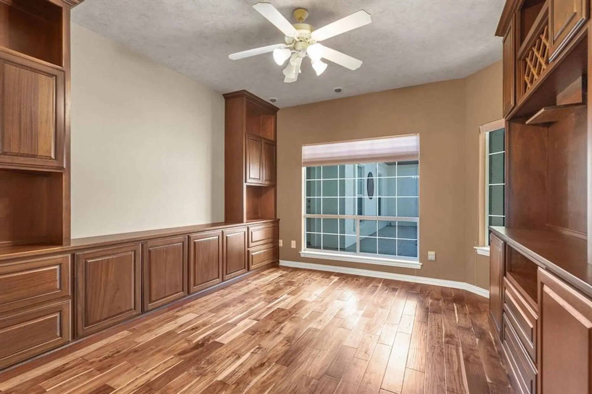 Property Slideshow image 20 of 34 | 9009 gardenia dr, Denton, TX, 76207