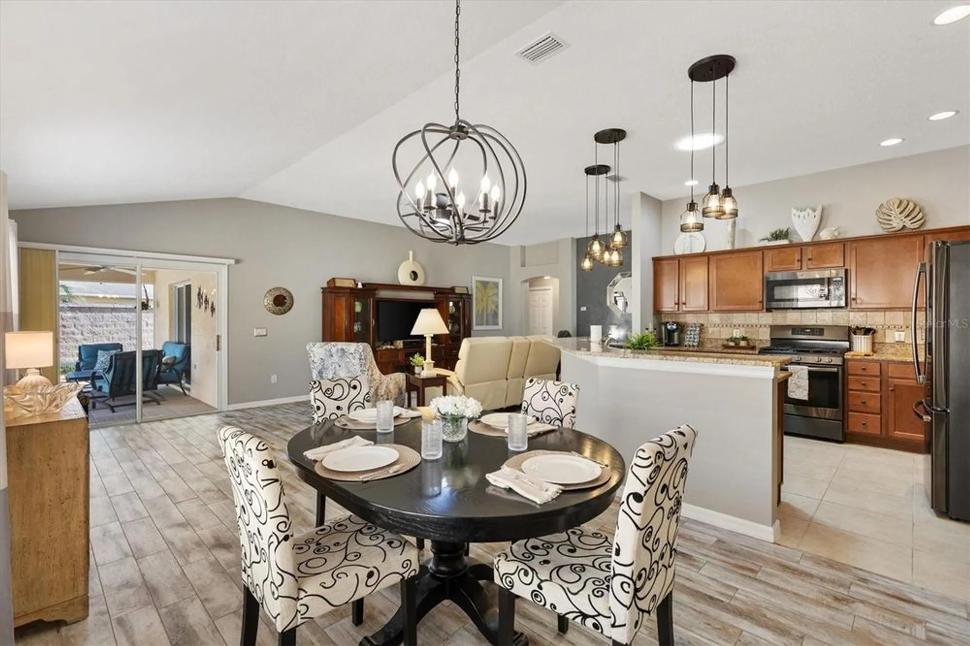 Property Slideshow image 10 of 30 | 1947 tranquility ln, The Villages, FL, 32162