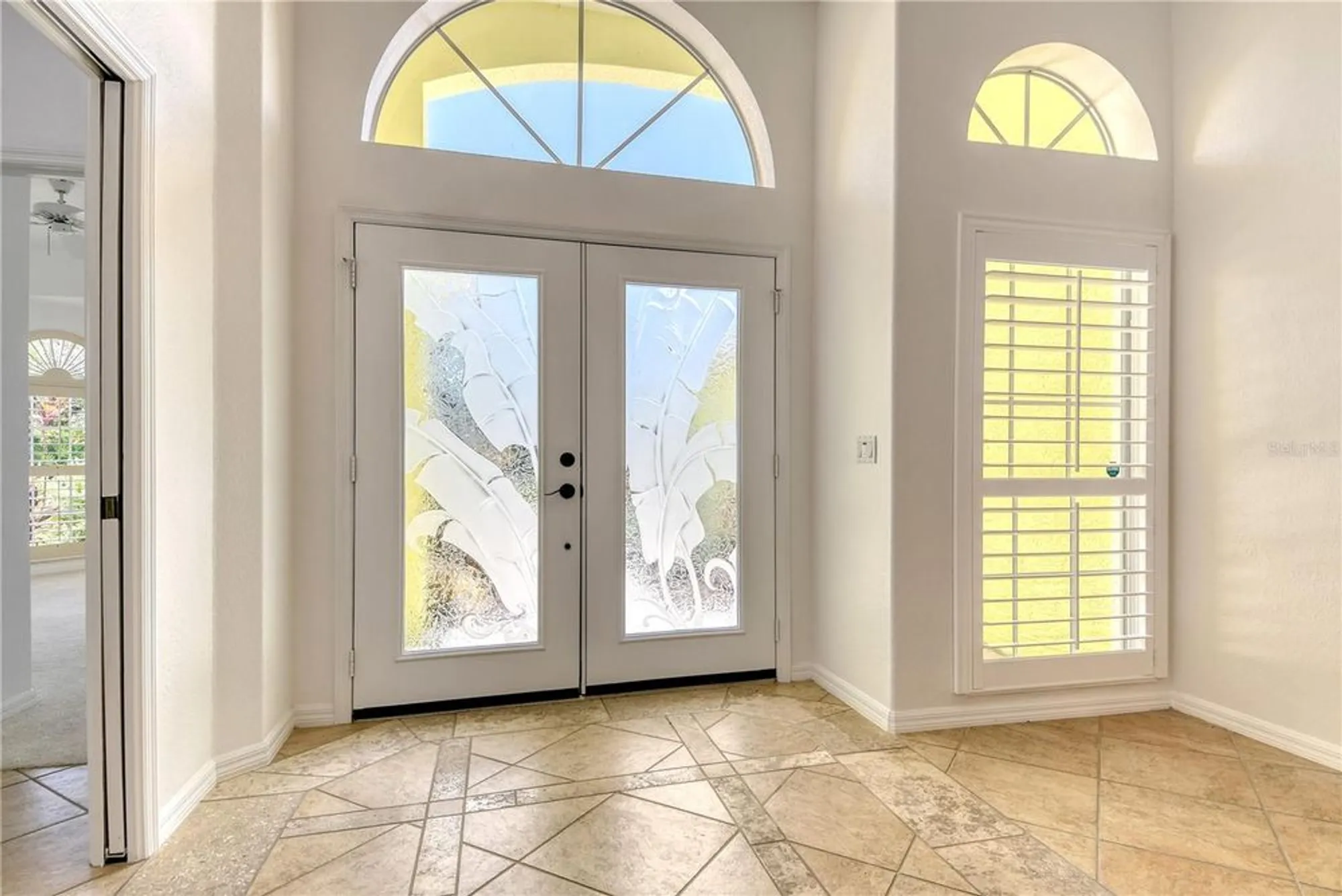 Property Slideshow image 5 of 52 | 340 bermuda ct 5, Venice, FL, 34293