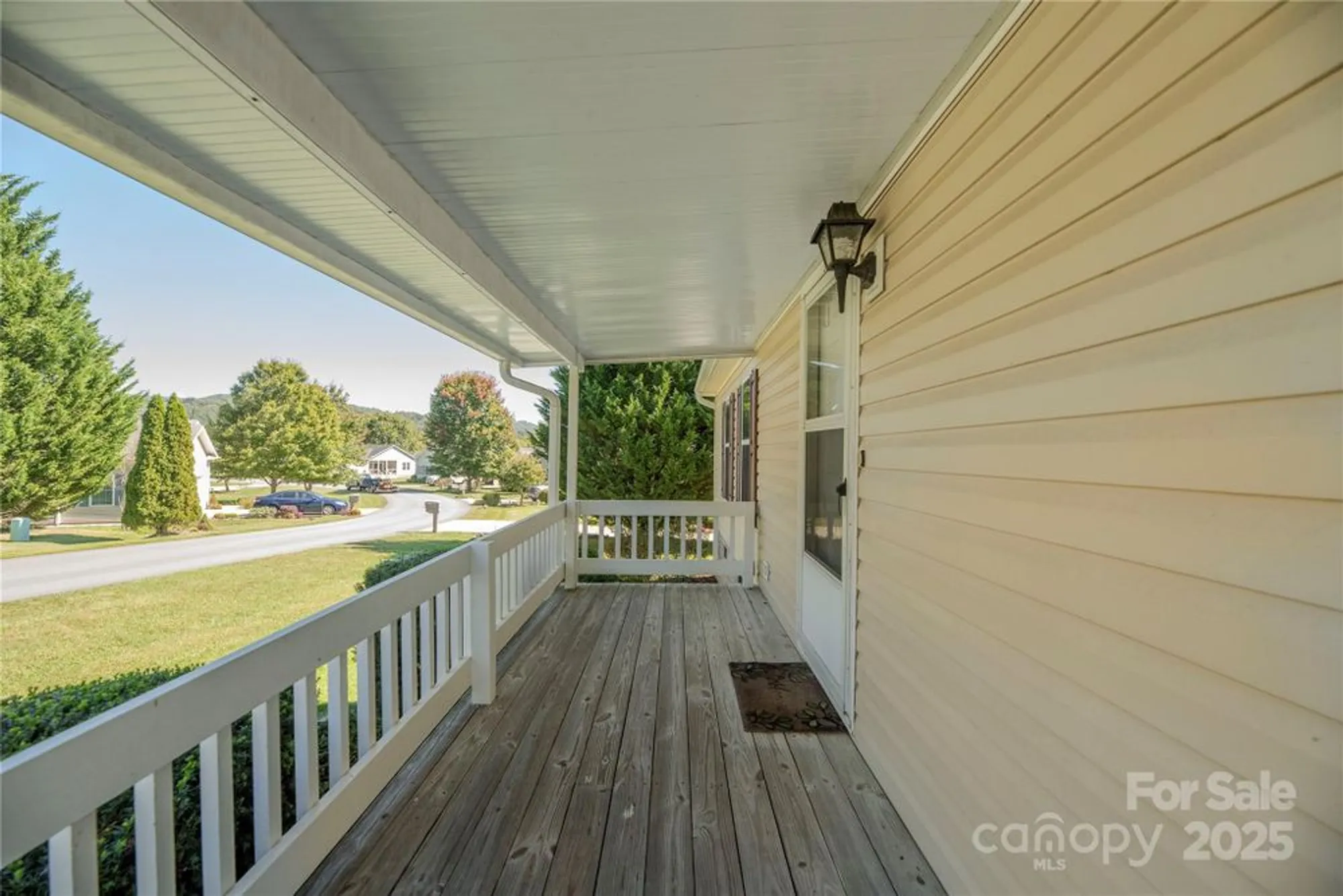 Property Slideshow image 2 of 22 | 14 beechnut dr, Hendersonville, NC, 28739