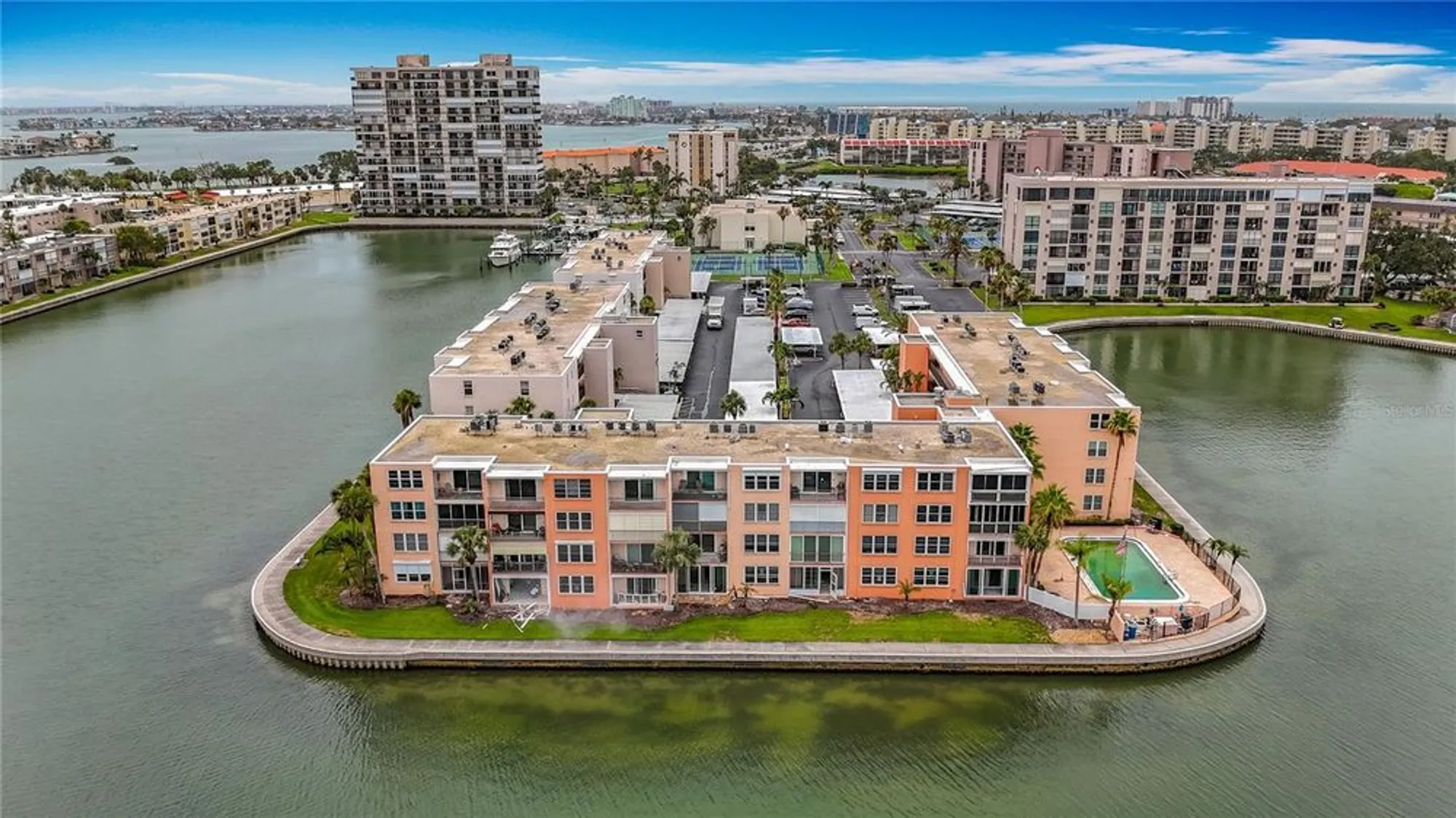 Property Slideshow image 49 of 57 | 7665 sun island dr 206, South Pasadena, FL, 33707