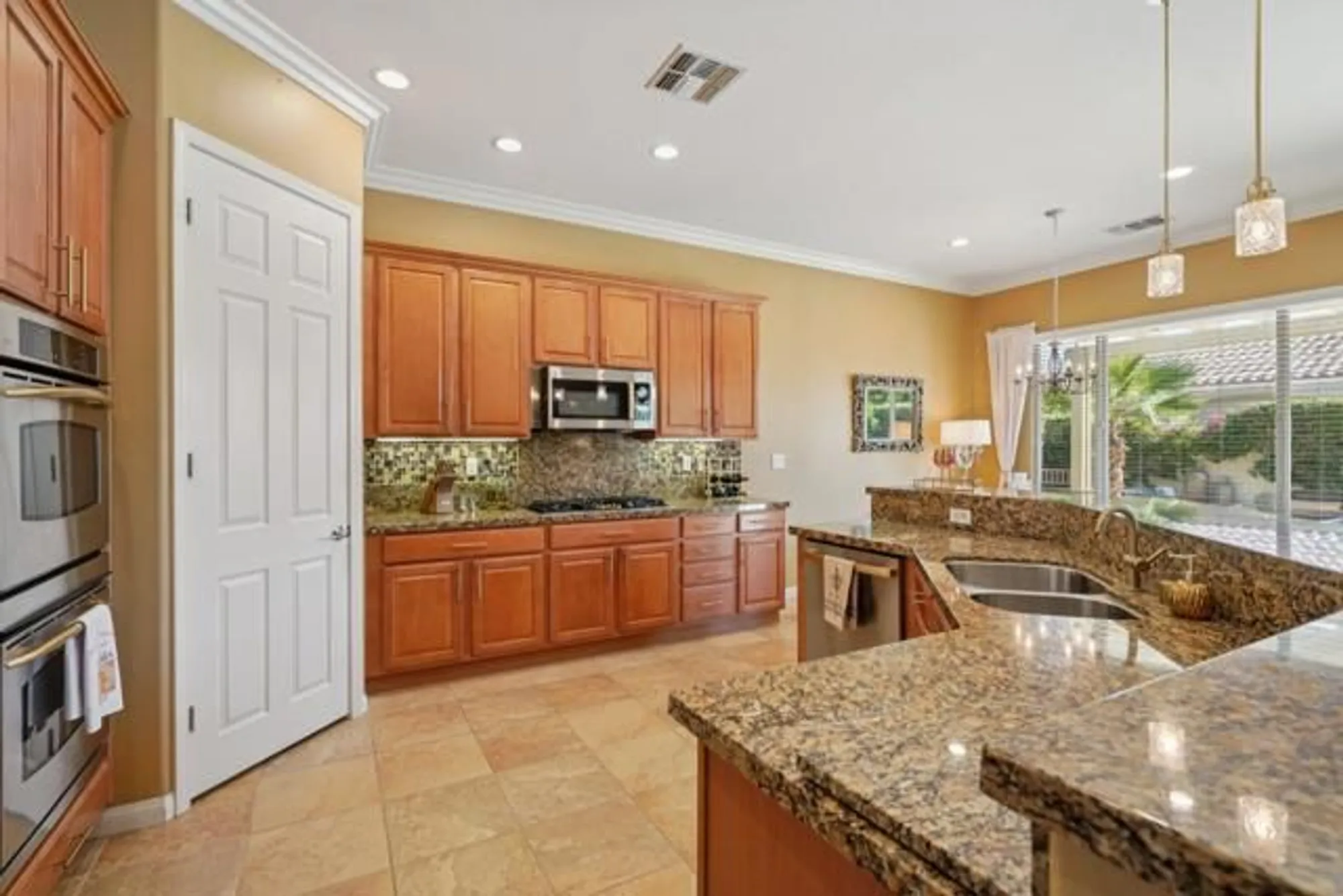 Property Slideshow image 10 of 27 | 40266 calle loma entrada, Indio, CA, 92203