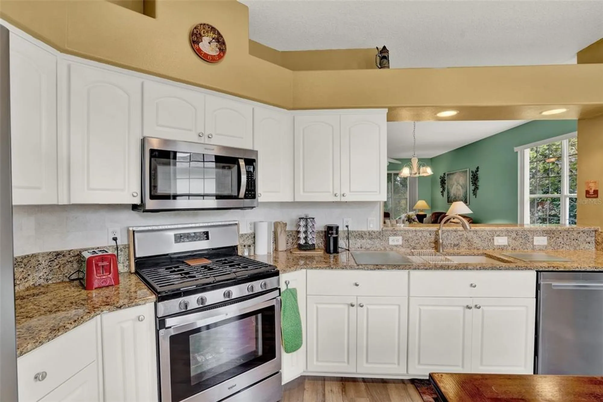 Property Slideshow image 15 of 45 | 27302 stoney brook dr, Leesburg, FL, 34748