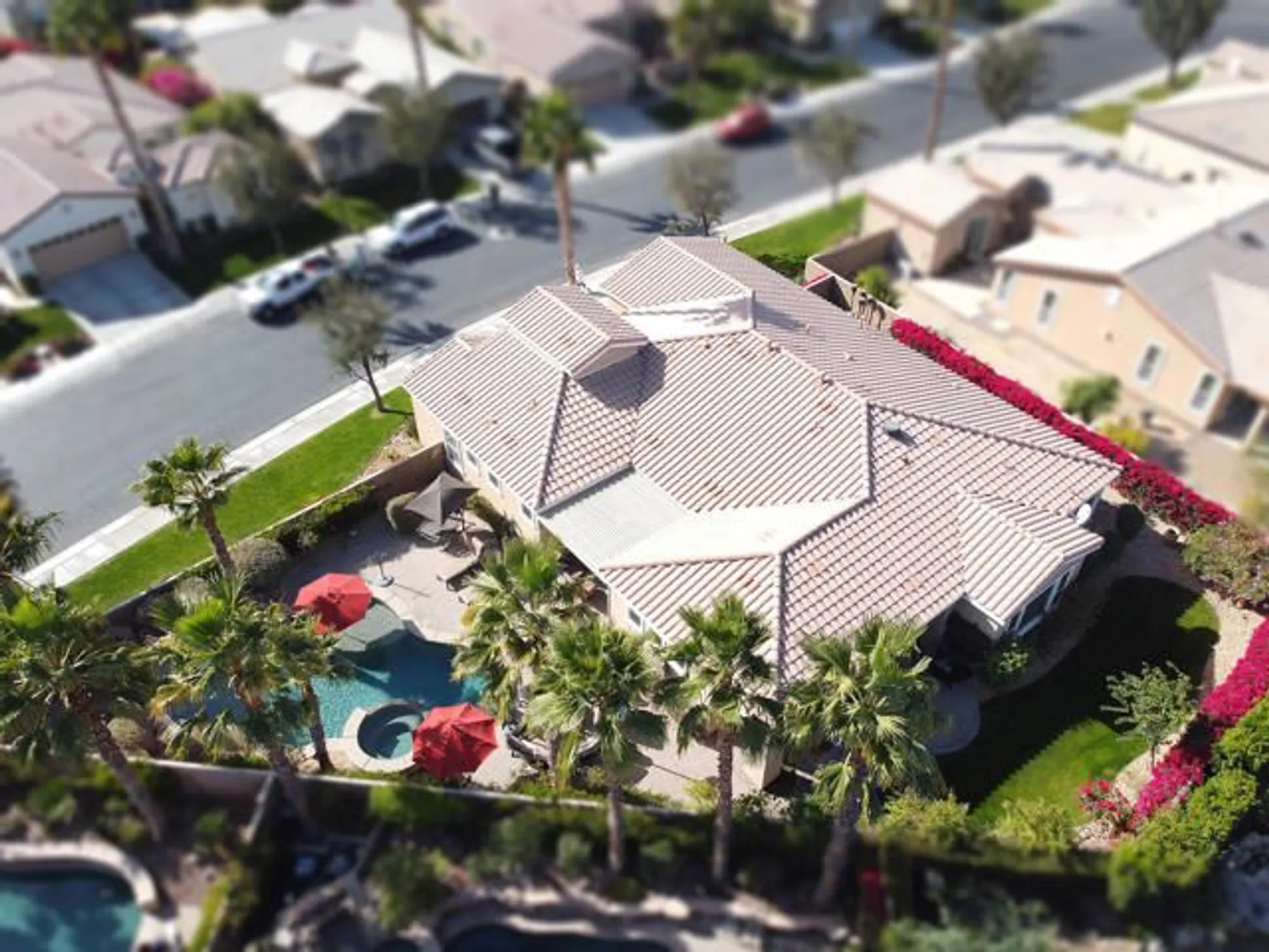 Property Slideshow image 2 of 53 | 81478 golden poppy way, La Quinta, CA, 92253