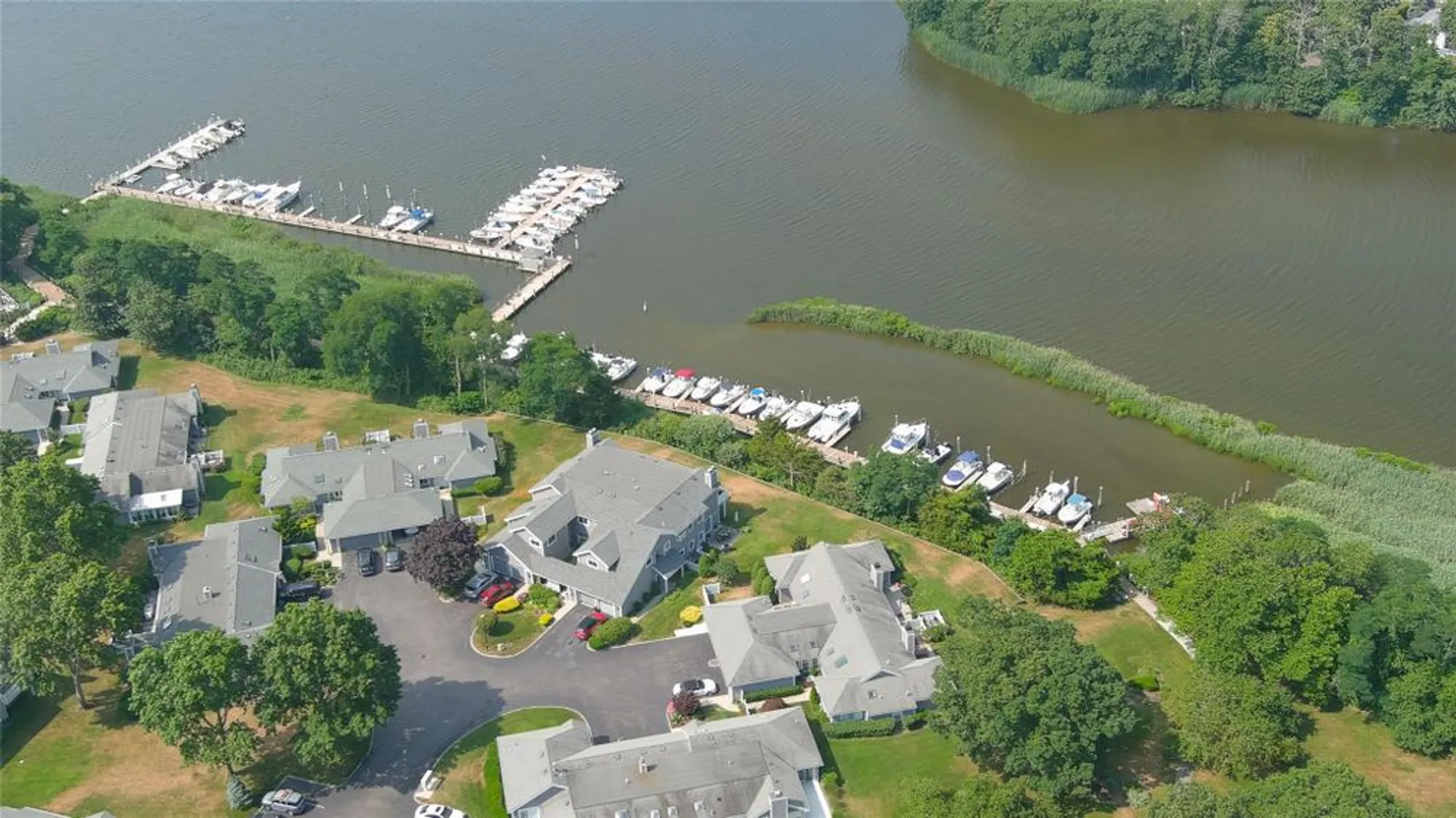 Property Slideshow image 29 of 30 | 279 dockside ct, Moriches, NY, 11955