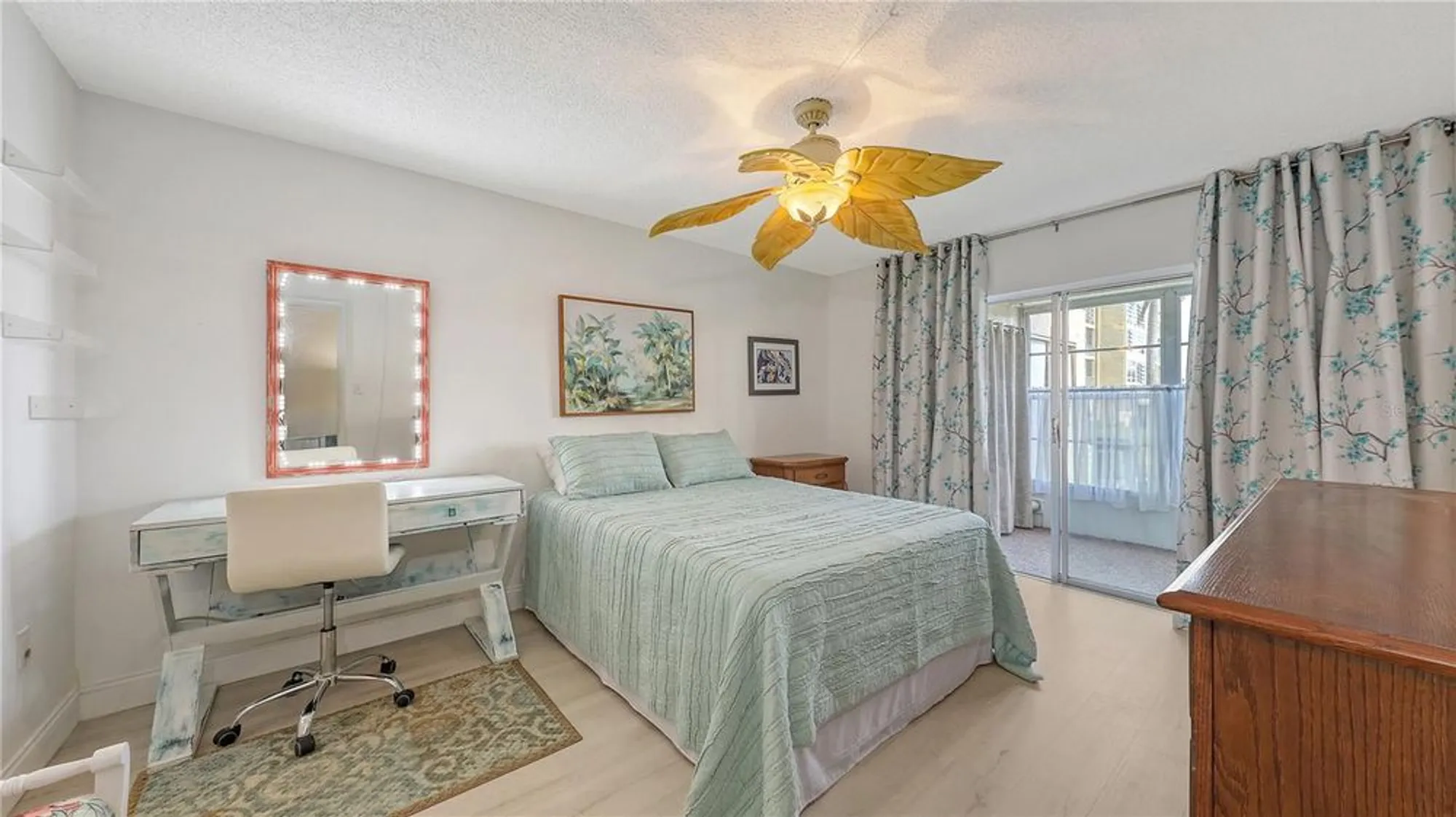 Property Slideshow image 5 of 37 | 3845 lake bayshore dr # f103, Bradenton, FL, 34205