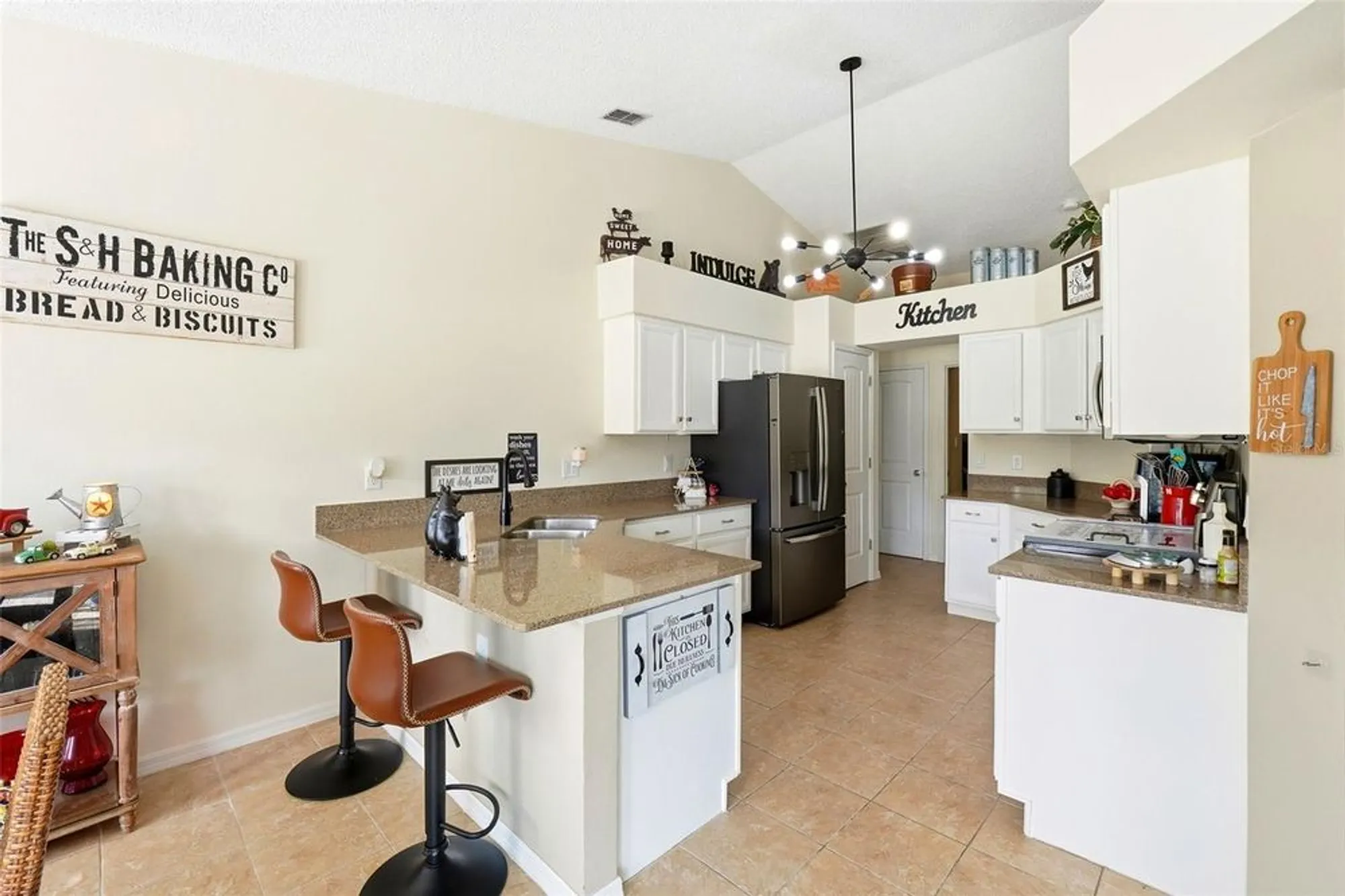 Property Slideshow image 16 of 40 | 26234 glen eagle dr, Leesburg, FL, 34748